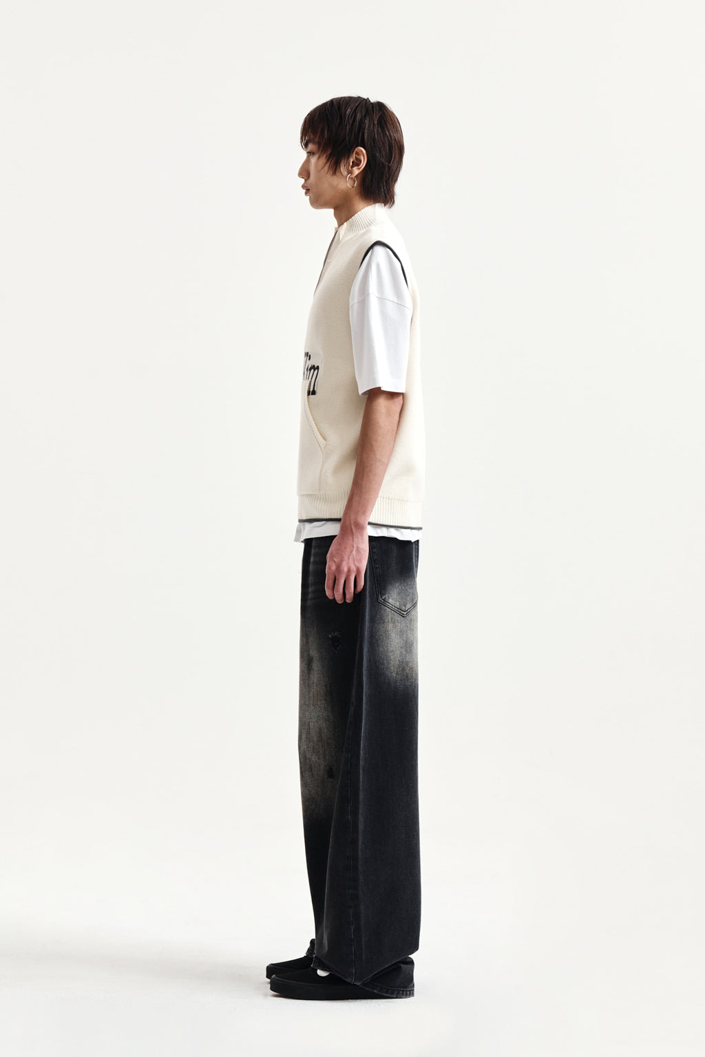 Matin Kim - Matin Kim Spell Point Knit Zip Up Vest (Ivory) product image 11 | TRAB K-Fashion Australia