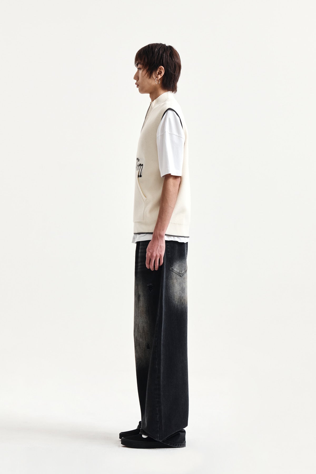 Matin Kim - Matin Spell Point Knit Zip Up Vest (Ivory) product image 11 | TRAB K-Fashion Australia