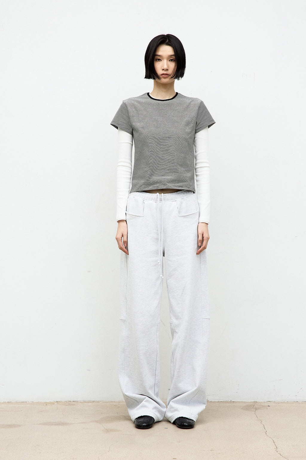 Coor - Striped Crop T-Shirt (Black) product image 2 | TRAB K-Fashion Australia