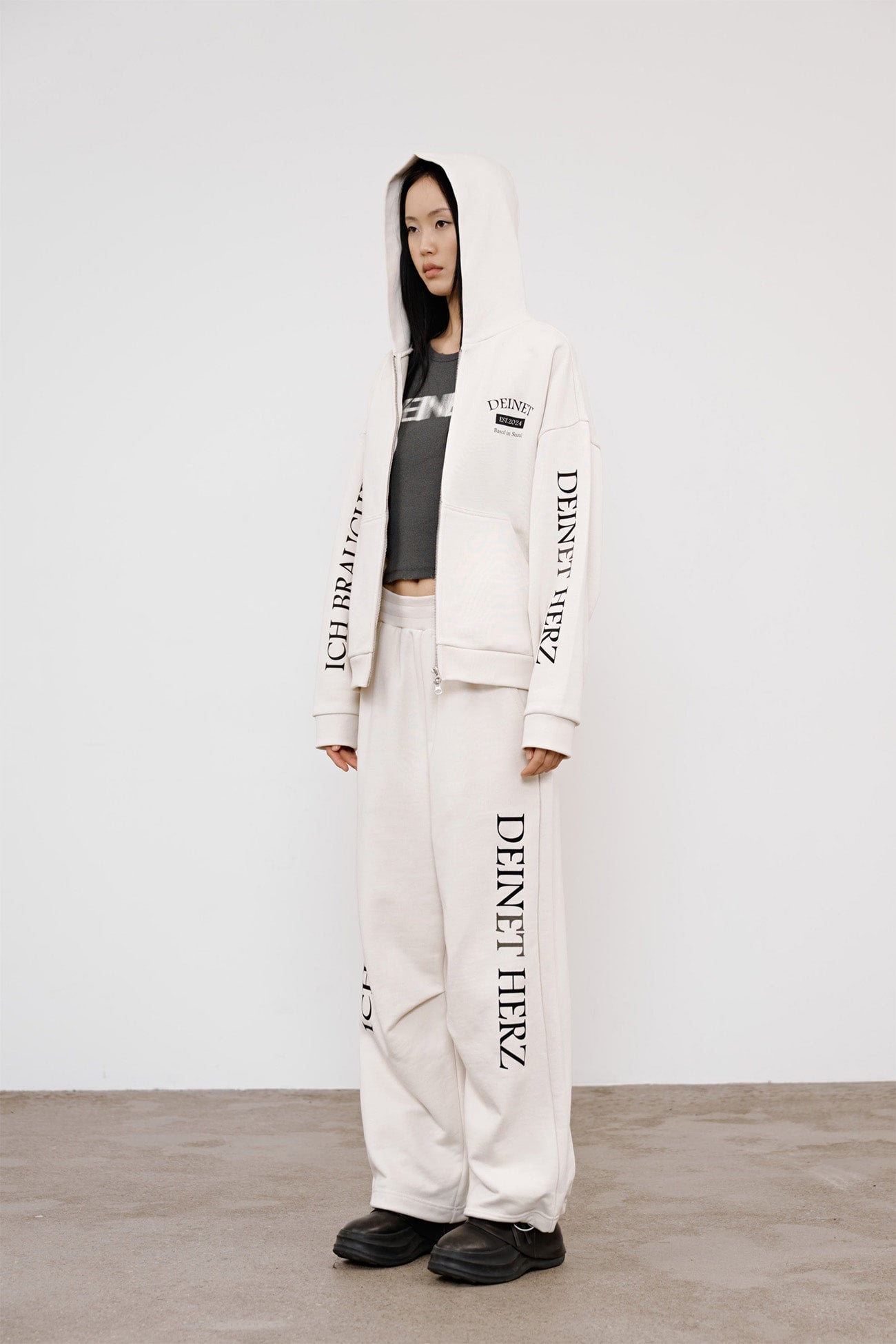 Deinet - German Lettering Hoodie Zip-Up (Ivory) product image 2 | TRAB K-Fashion Australia