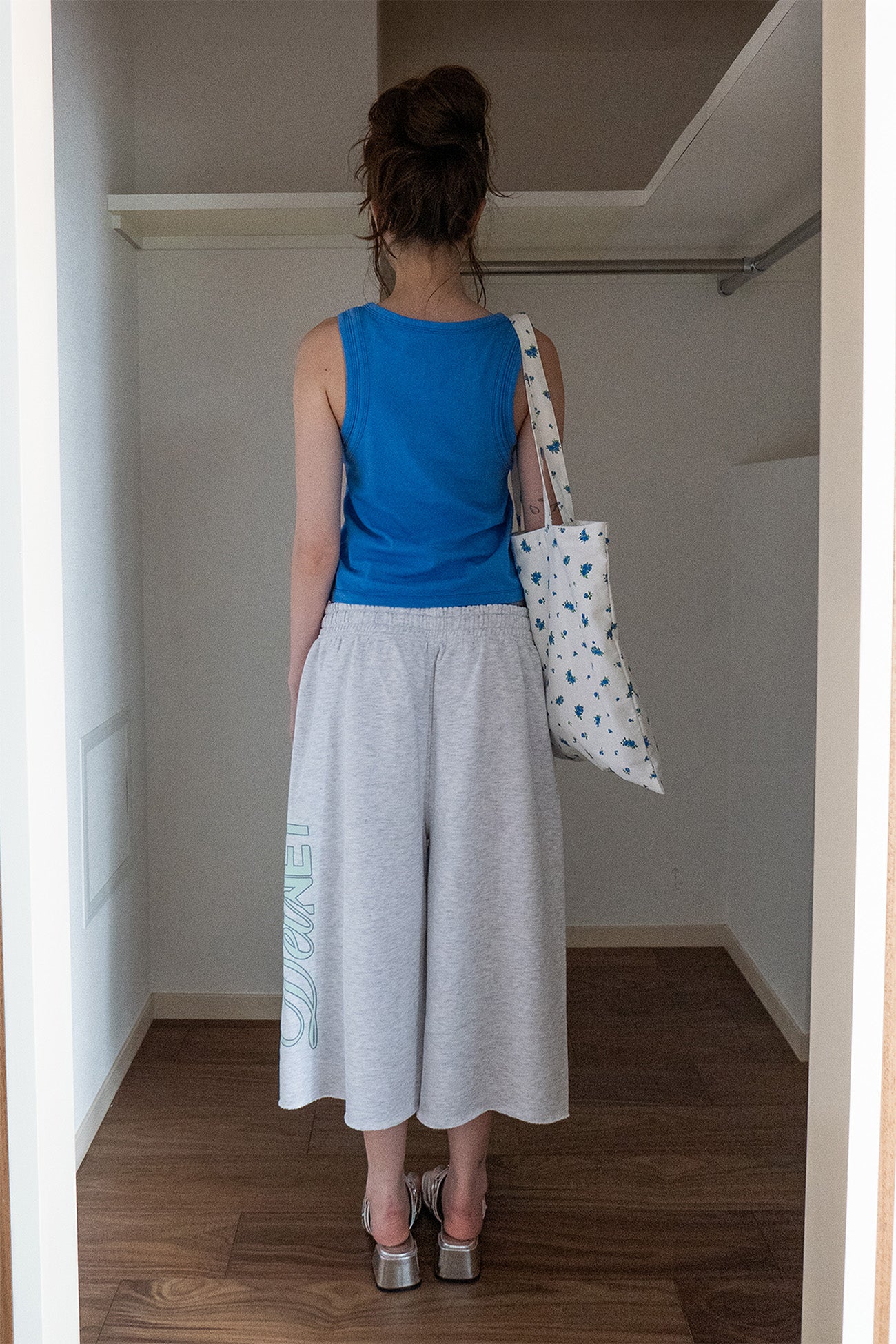 Deinet - Dn Script Sweat Bermuda Pants (Light Grey) product image 3 | TRAB K-Fashion Australia
