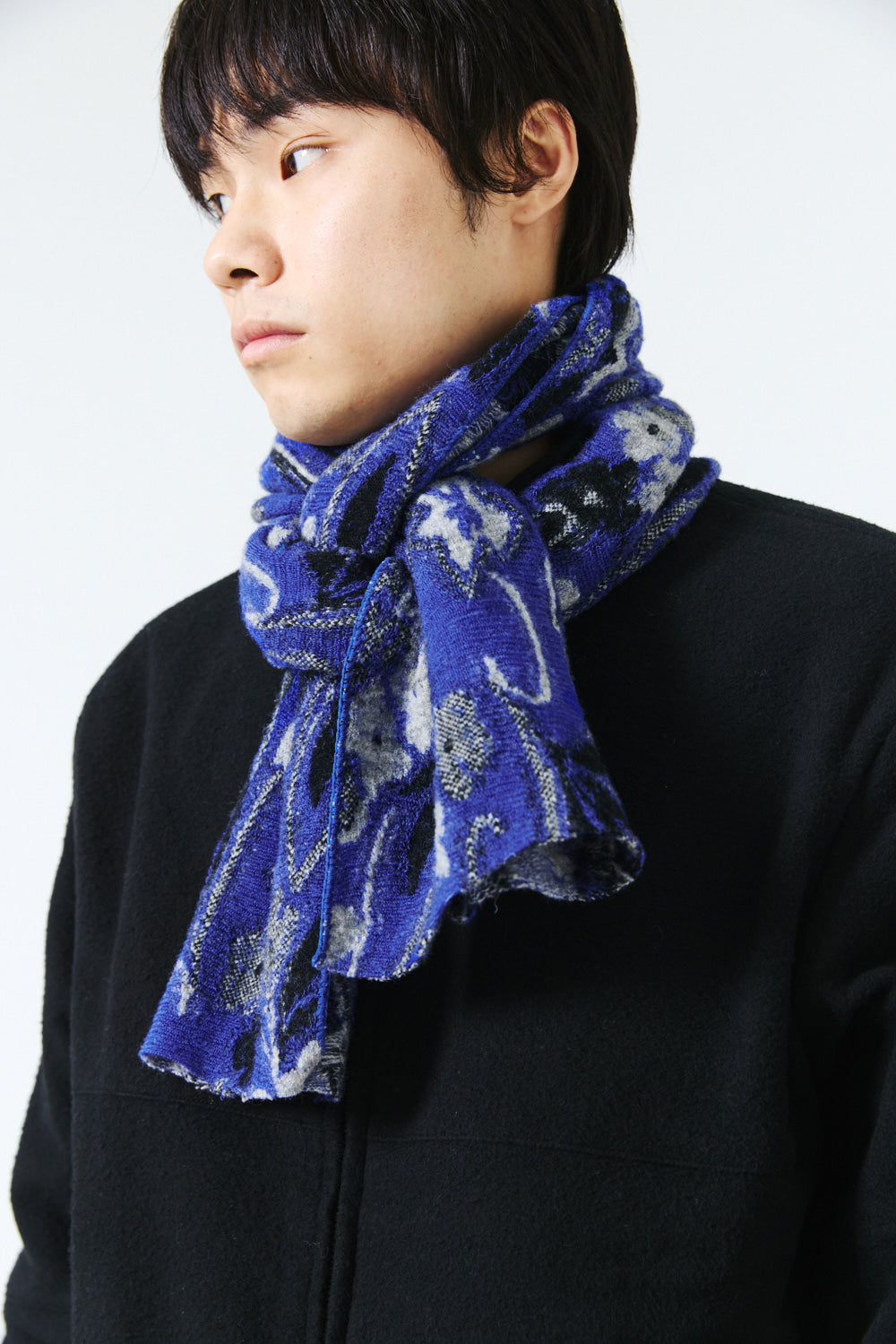Hatchingroom - Floral Jacquard Muffler (Blue) product image 7 | TRAB K-Fashion Australia