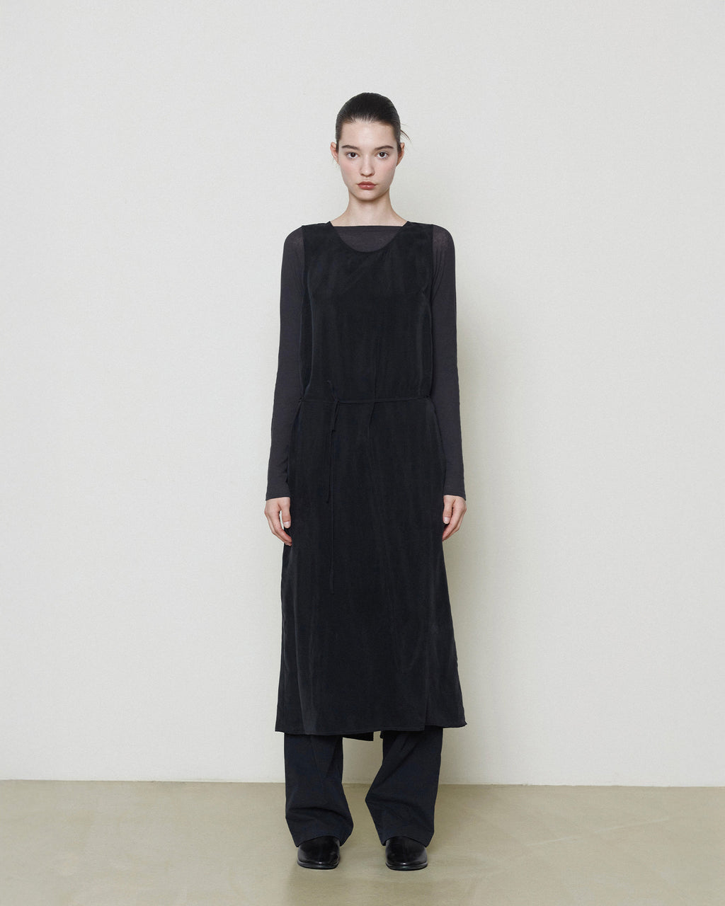 Brownyard - Cupro Dress (Black) product image 1 | TRAB K-Fashion Australia
