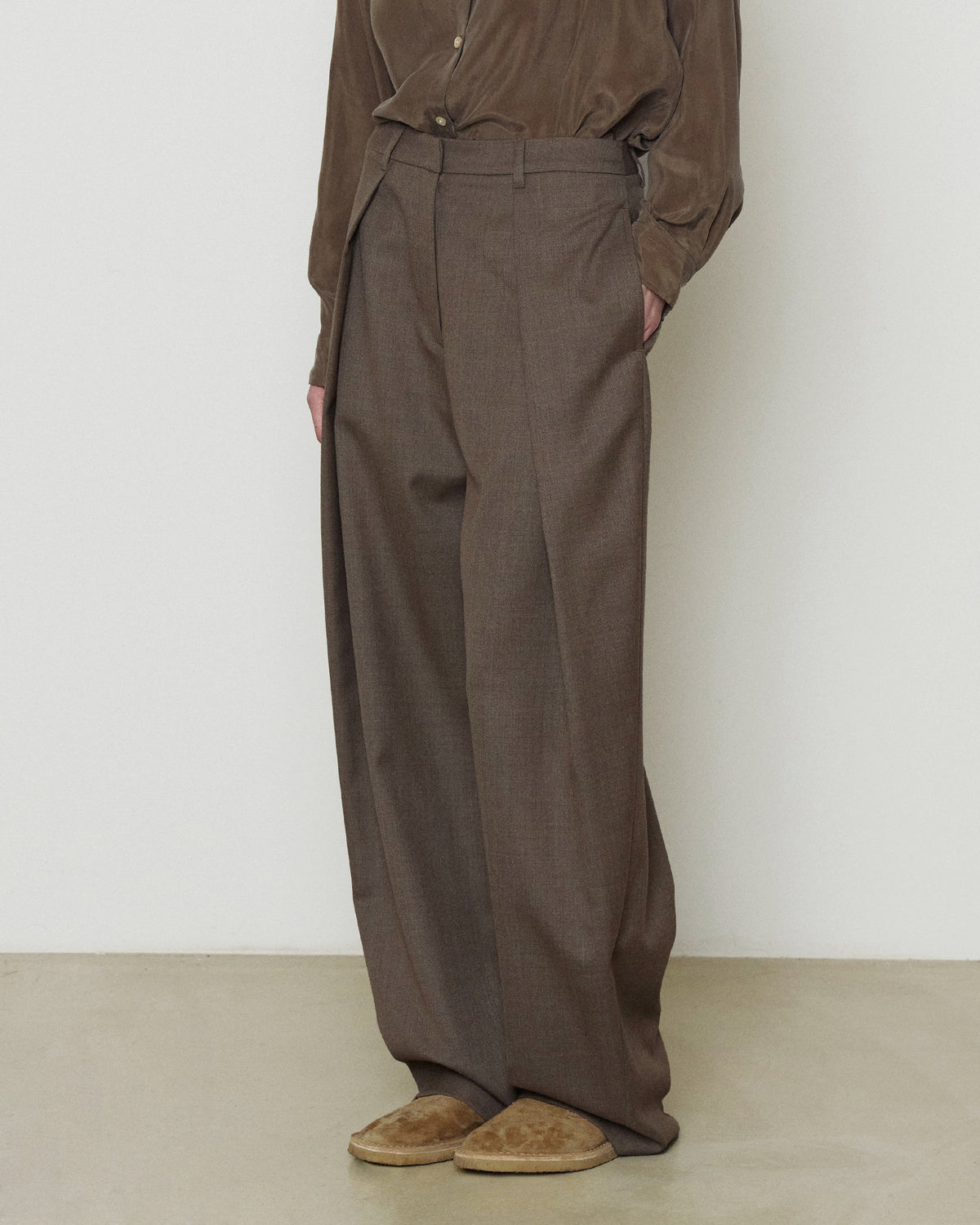 Brownyard - Wool Pleats Pants (Brown) product image 2 | TRAB K-Fashion Australia