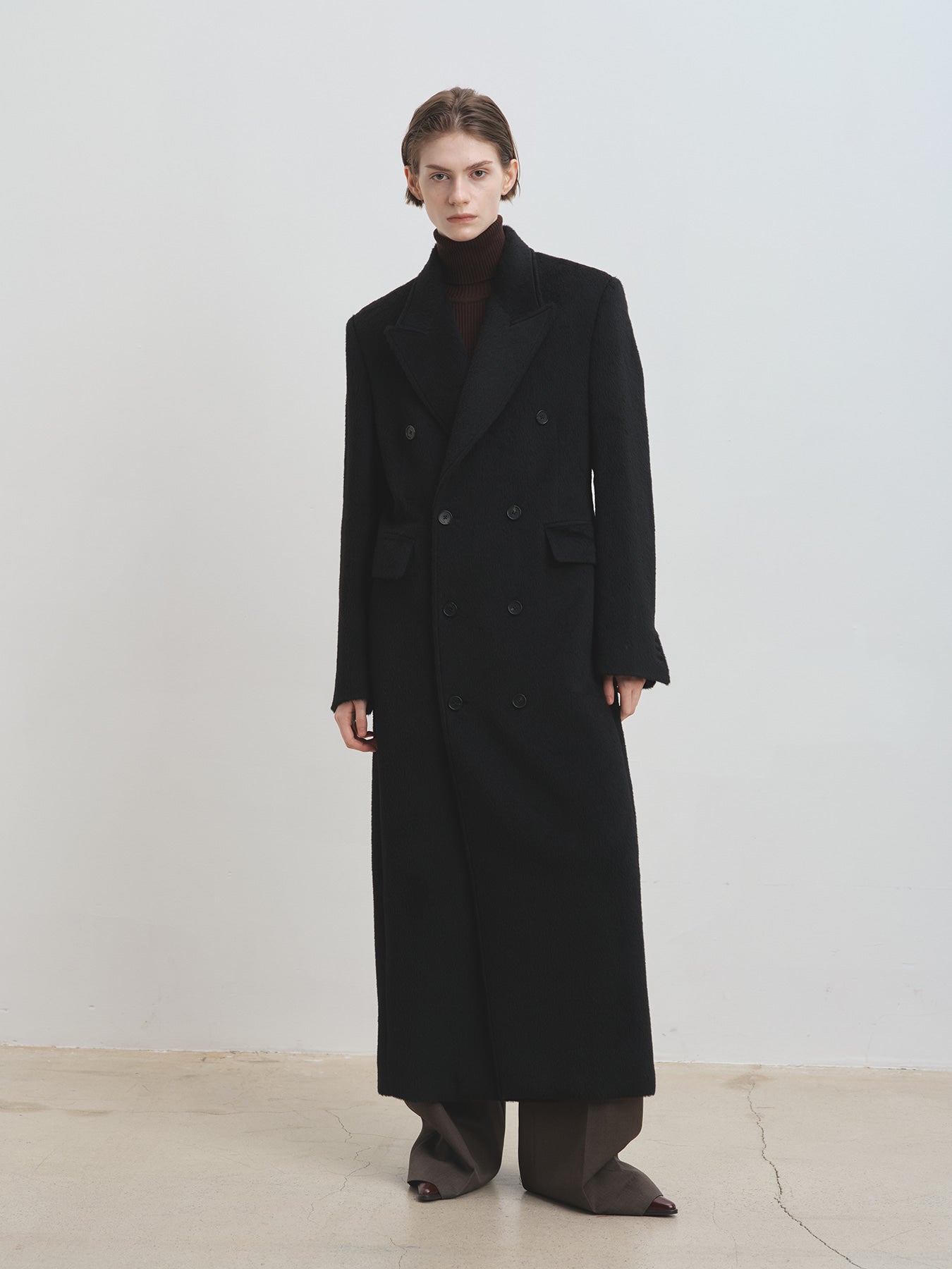 Tonywack - Wool And Alpaca Fitted Double-Breasted Maxi Coat (Black) product image 3 | TRAB K-Fashion Australia