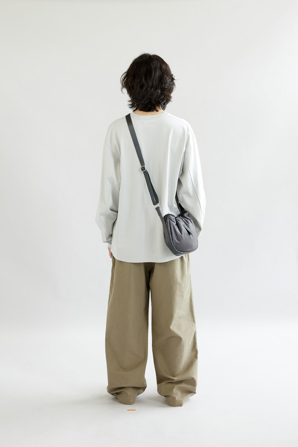 Hatchingroom - Wavy Bag Mini Padded Nylon (Charcoal) product image 9 | TRAB K-Fashion Australia