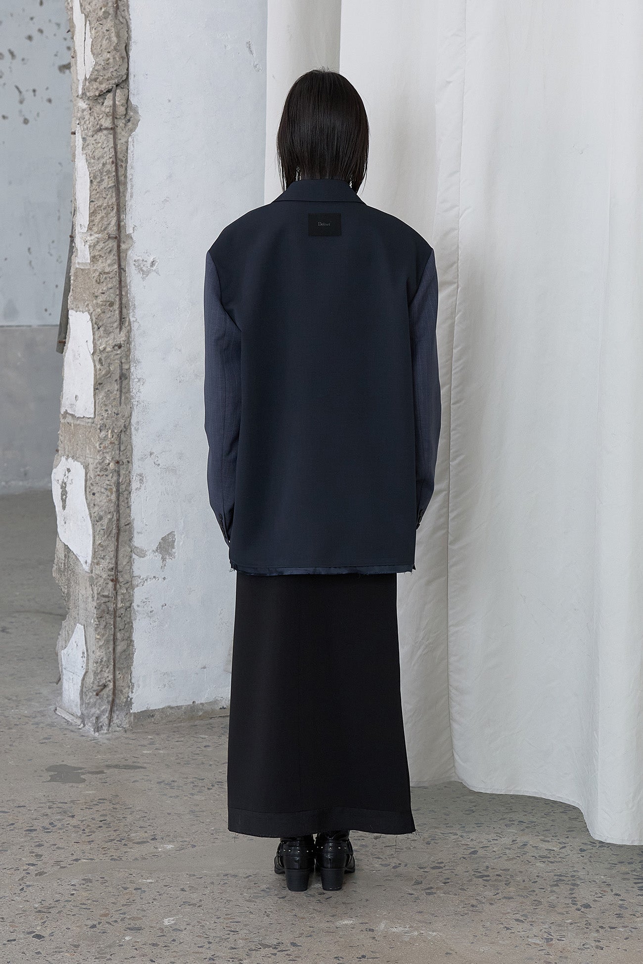 Deinet - Lowcut Blazer (Dark Navy) product image 3 | TRAB K-Fashion Australia
