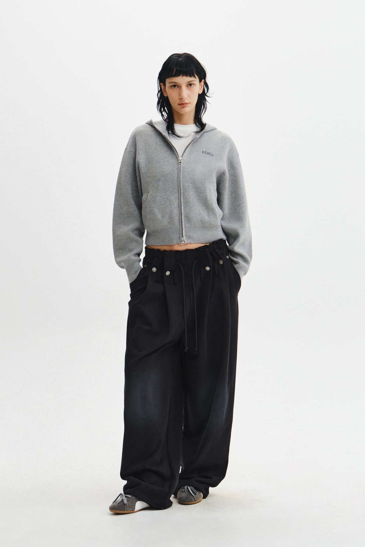 Matin Kim - Snap Tuck Washed Sweatpants (Navy) product image 5 | TRAB K-Fashion Australia
