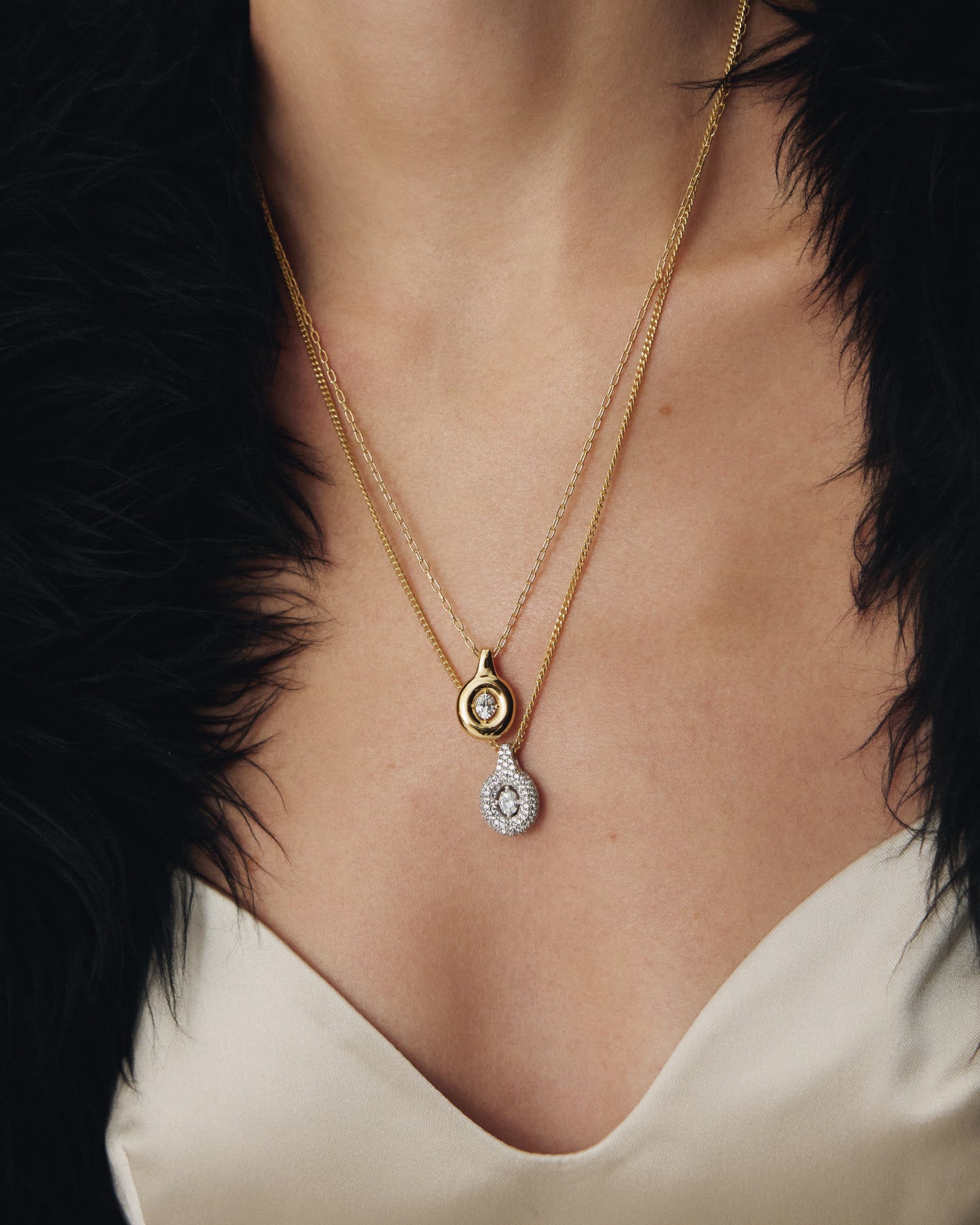 Numbering - Oval Solitaire Pendant Necklace with a Dimensional Frame #3801 product image 1 | TRAB K-Fashion Australia