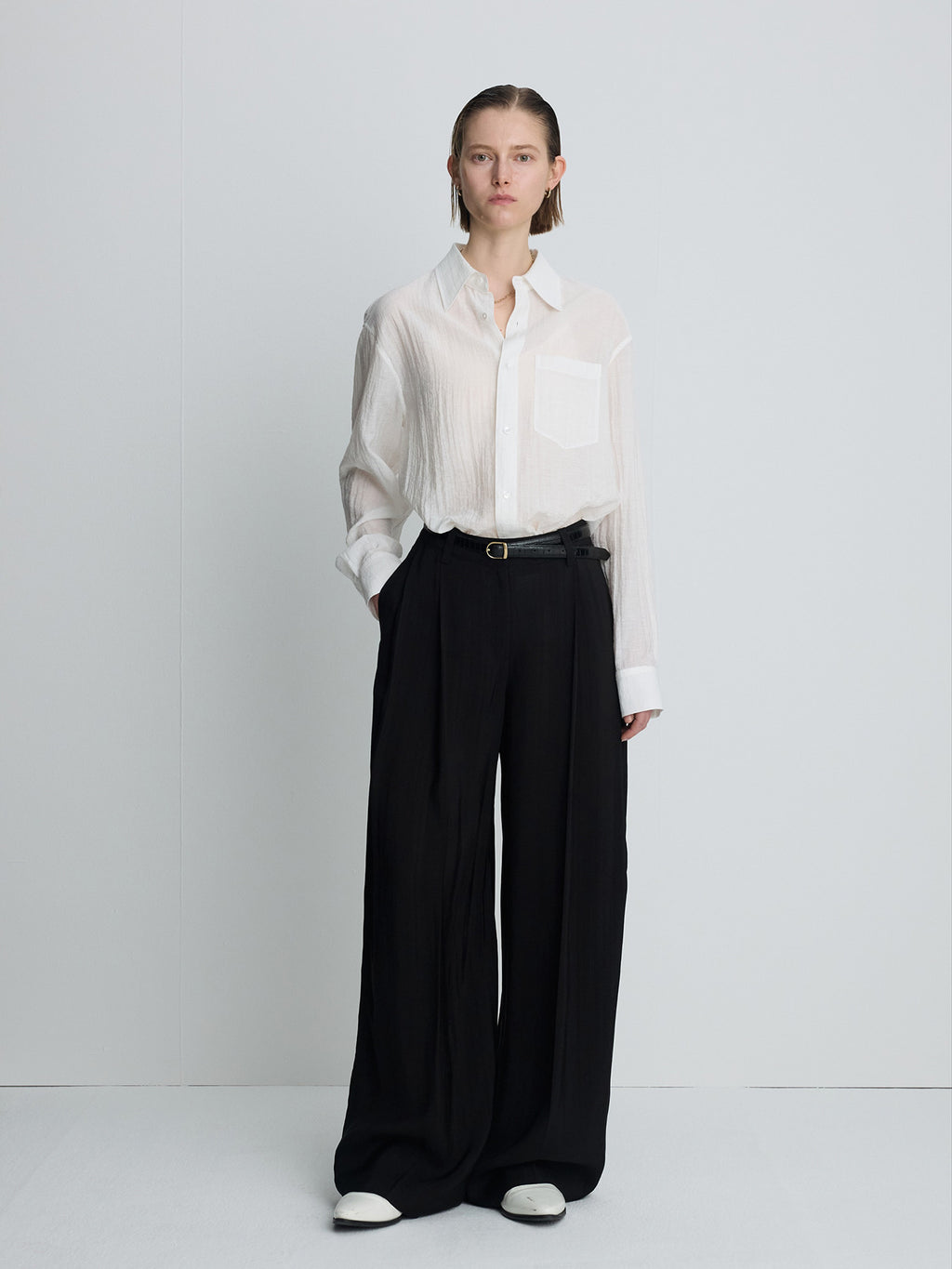 Tonywack - Linen Relaxed Fit Shirt (Off White) product image 1 | TRAB K-Fashion Australia