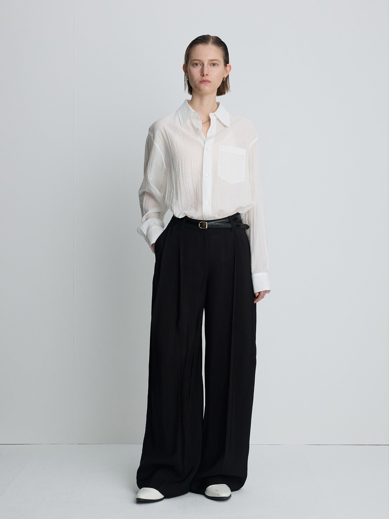 Tonywack - Linen Relaxed Fit Shirt (Off White) product image 1 | TRAB K-Fashion Australia