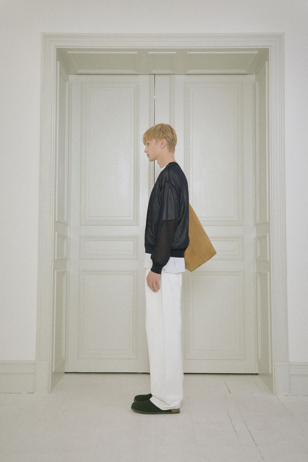 STU - Sheer V-Neck Knit (Navy) product image 3 | TRAB K-Fashion Australia