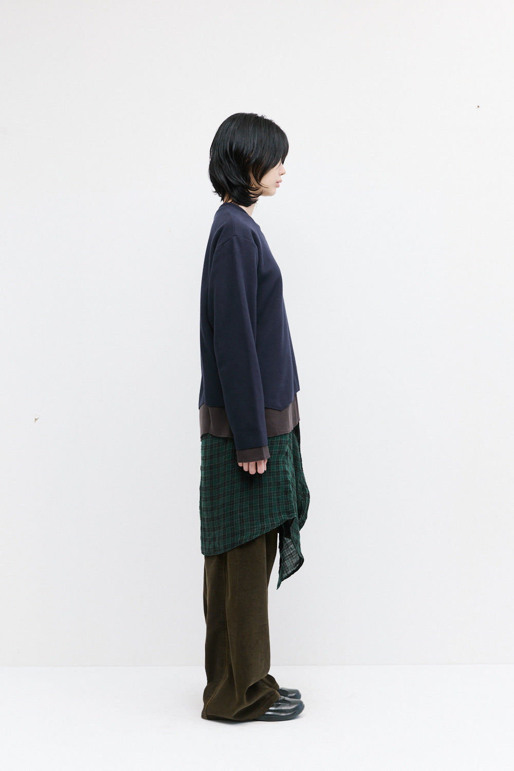 Hatchingroom - Cut Out Tee Dark (Navy/Brown) product image 5 | TRAB K-Fashion Australia