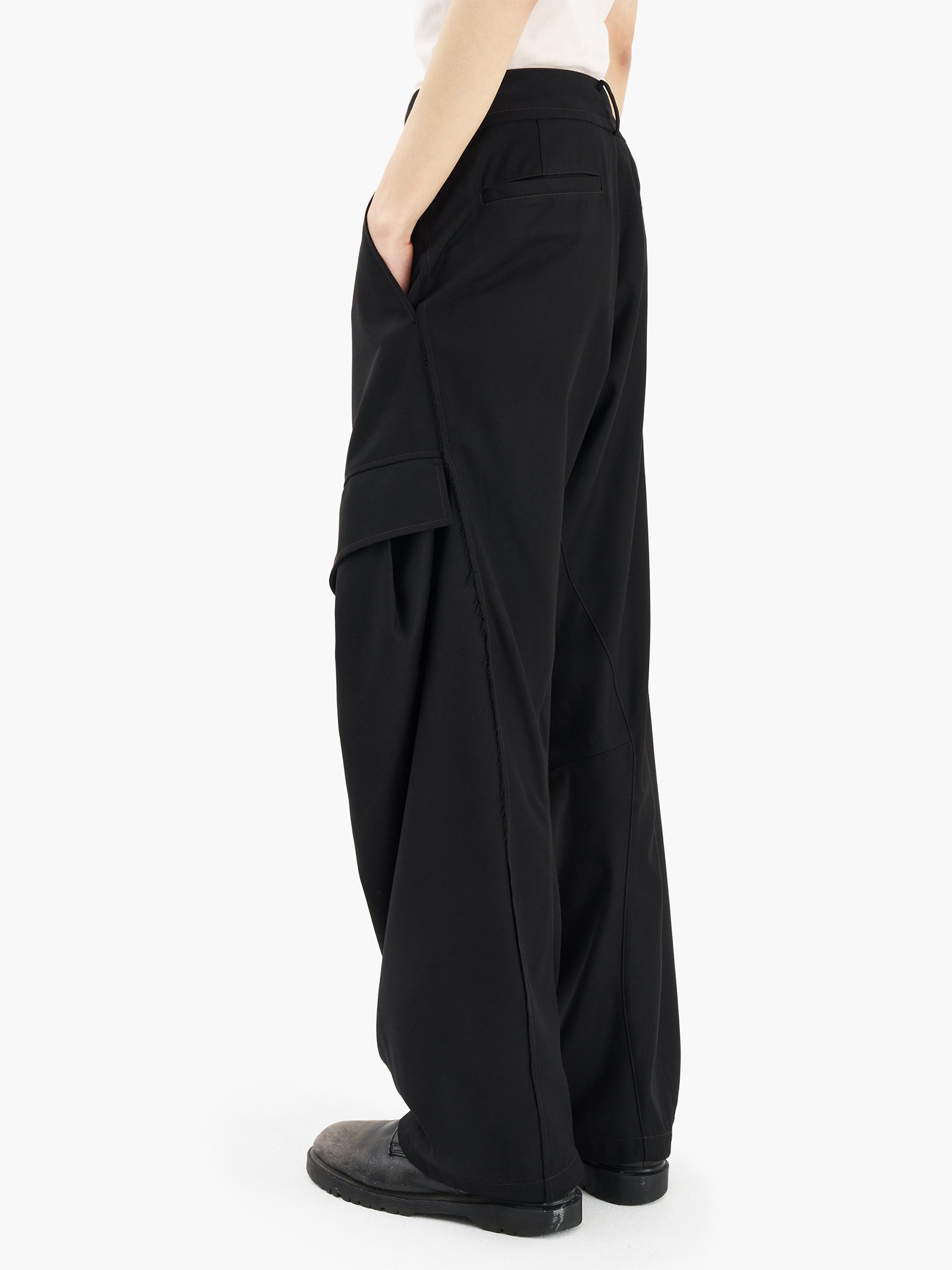 Jiyong Kim - Curved Raw Edge Trousers (Black) product image 2 | TRAB K-Fashion Australia