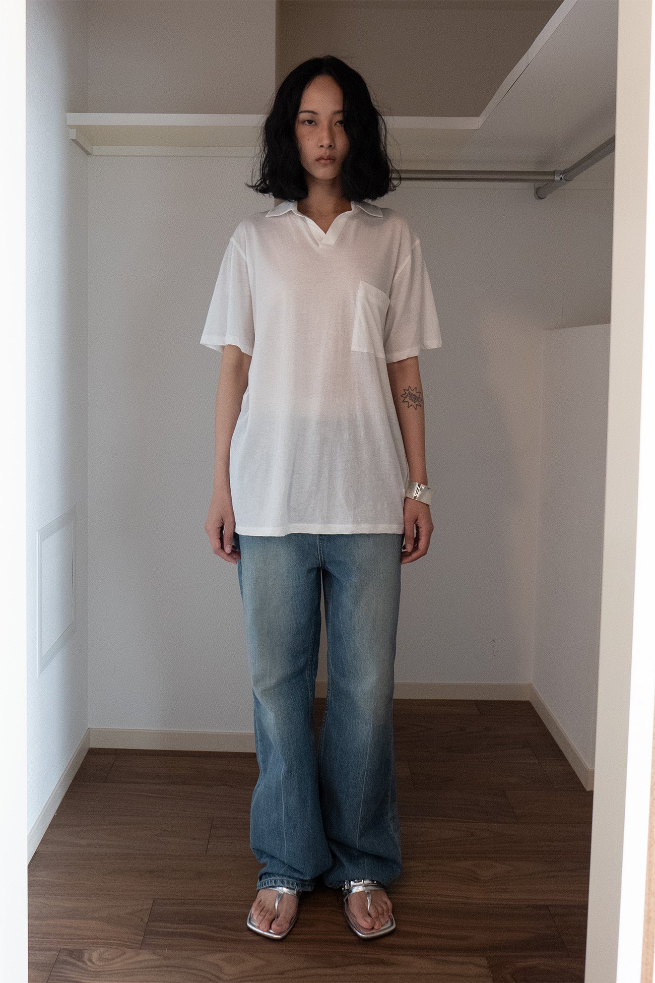 Deinet - Vintage Collar T-Shirt (White) product image 1 | TRAB K-Fashion Australia