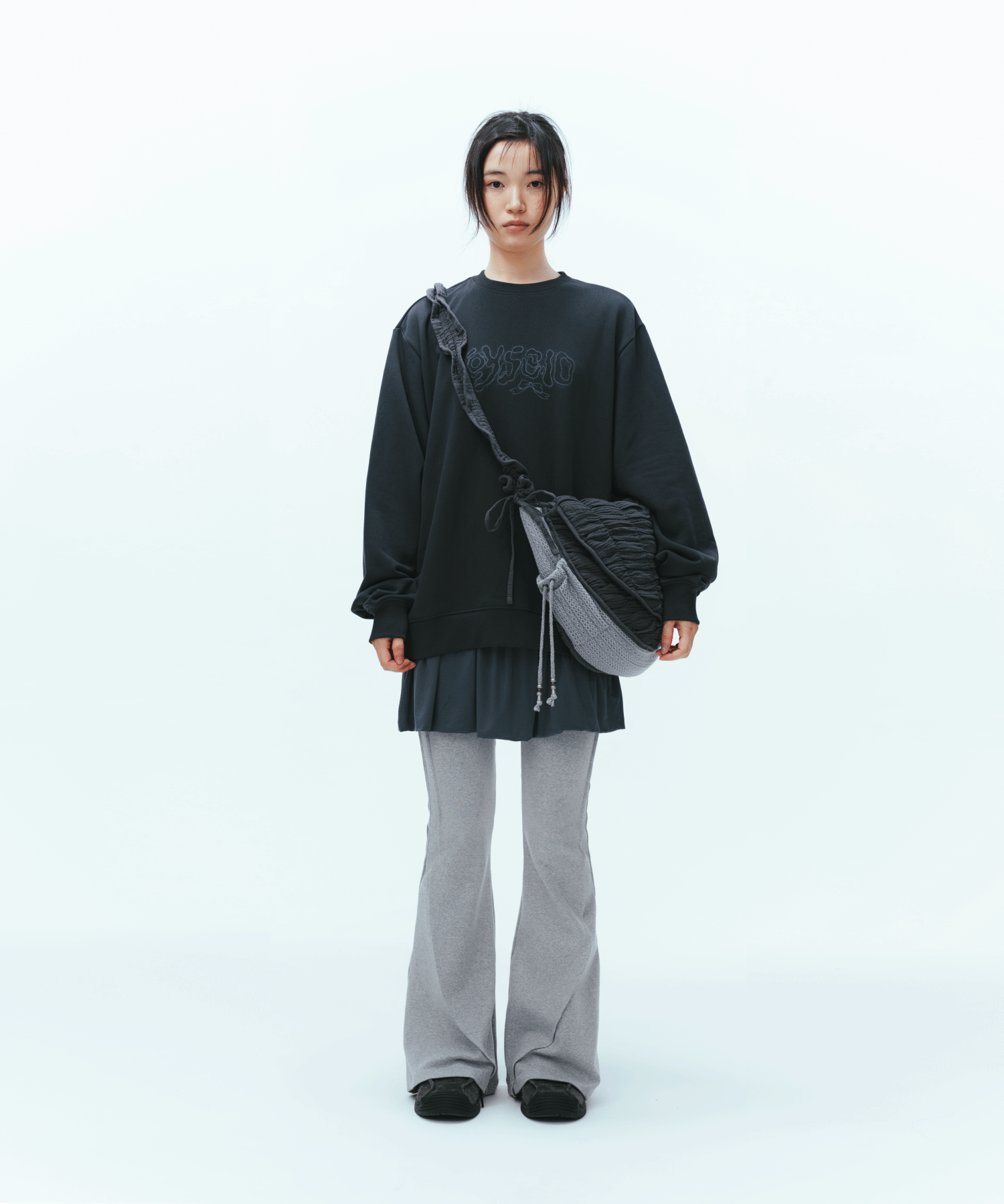 Coyseio - Coy Sweatshirt (Charcoal) product image 2 | TRAB K-Fashion Australia