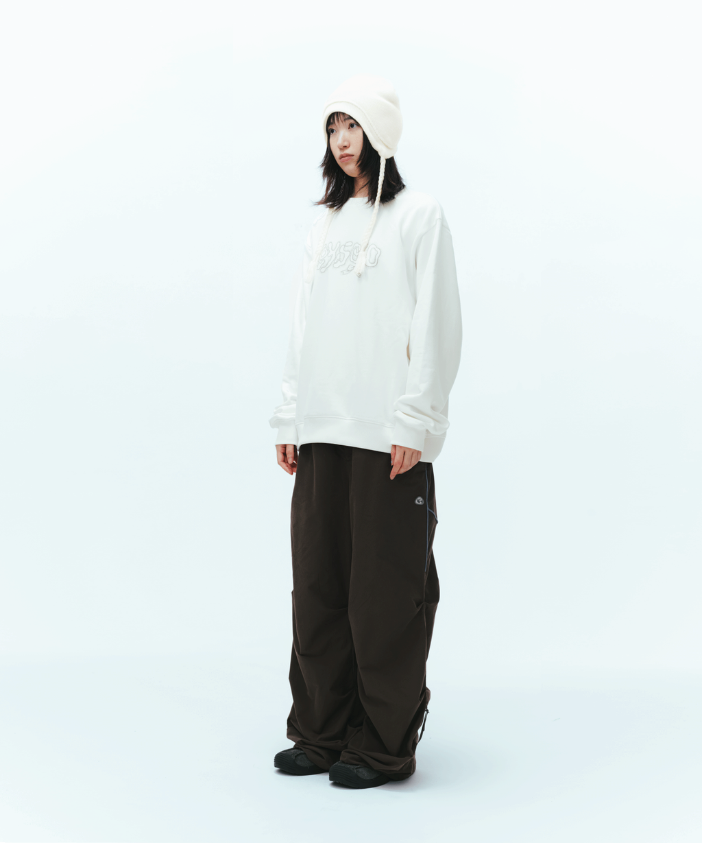 Coyseio - Coy Sweatshirt (White) product image 5 | TRAB K-Fashion Australia