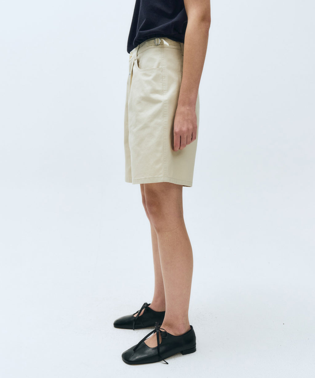 Marithe & Francois Girbaud - One Tuck Cotton Bermuda Pants (Ivory) product image 6 | TRAB K-Fashion Australia