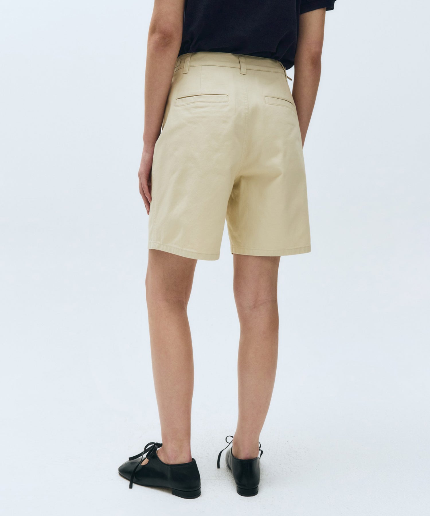 Marithe & Francois Girbaud - One Tuck Cotton Bermuda Pants (Ivory) product image 7 | TRAB K-Fashion Australia