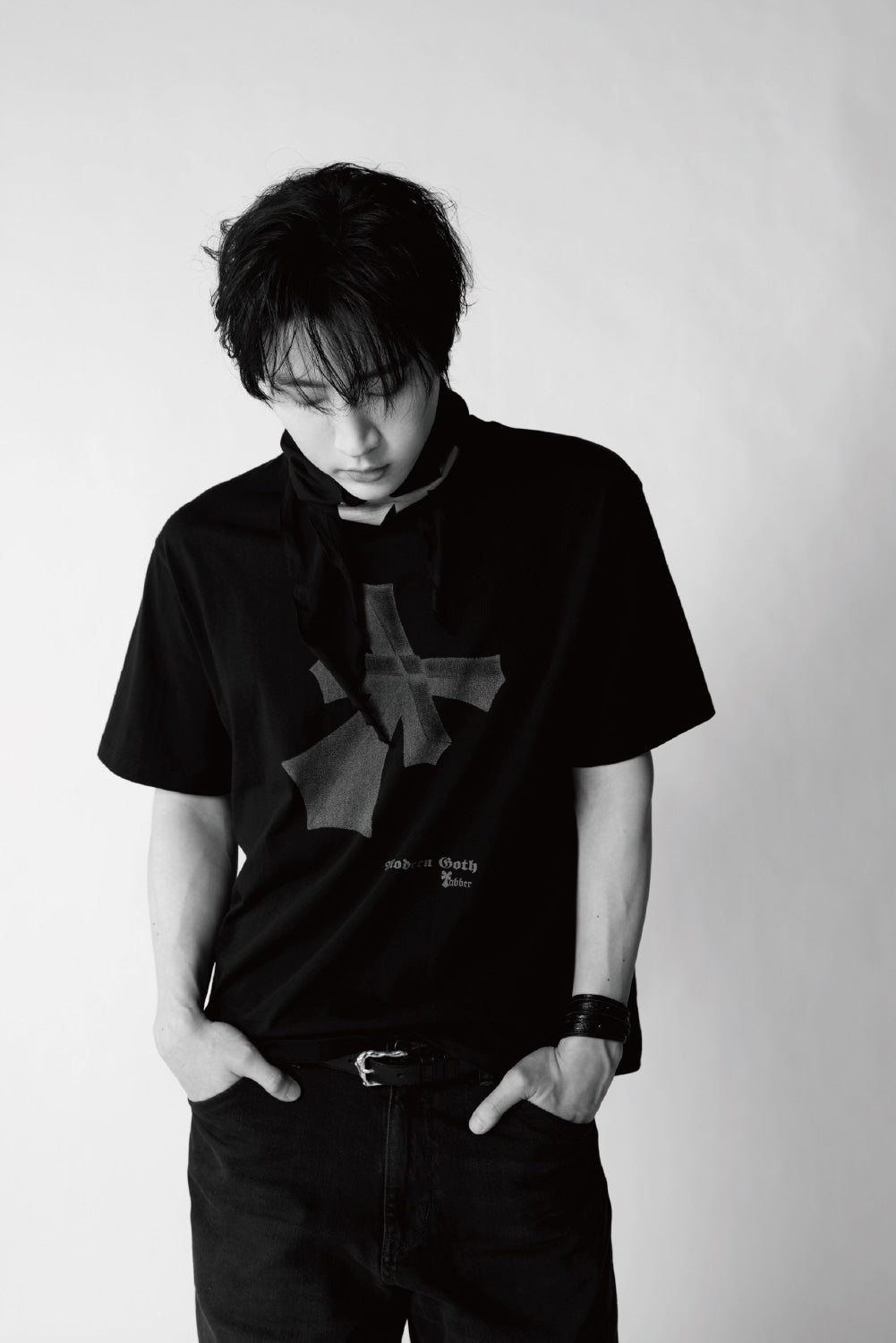 Hatchingroom - Tabber Symbol Graphic T-shirt (Black) product image 7 | TRAB K-Fashion Australia