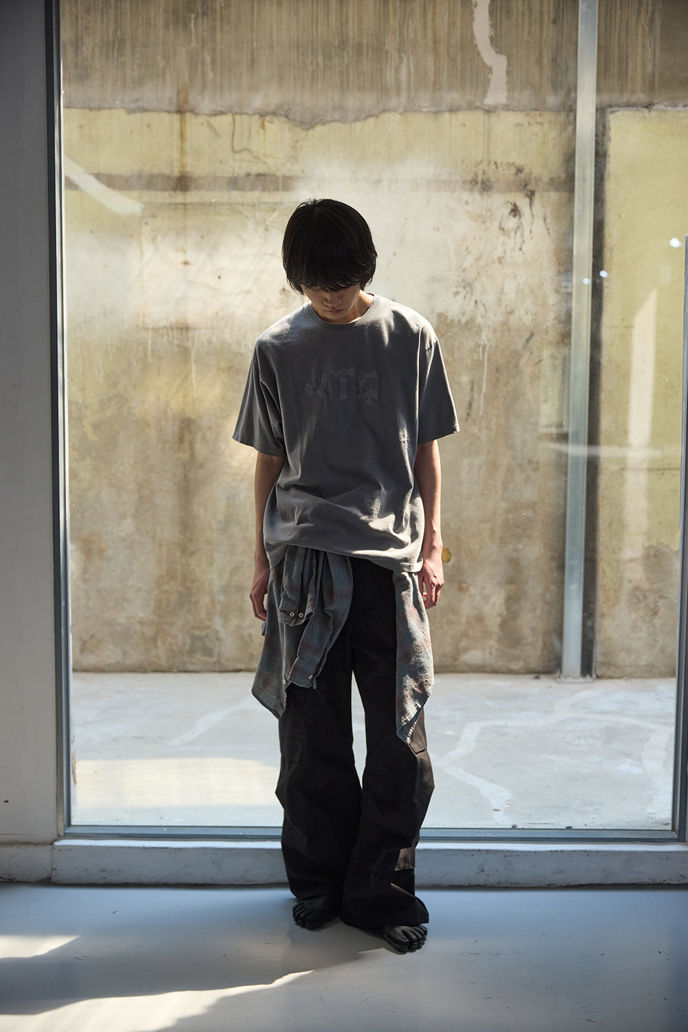 Hatchingroom - VTG Embroidery Tee Rose (Grey) product image 10 | TRAB K-Fashion Australia