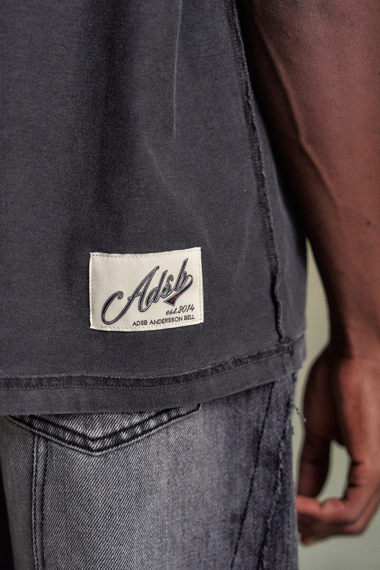 Andersson Bell - Unisex Heart Message T-Shirt (Charcoal) product image 6 | TRAB K-Fashion Australia