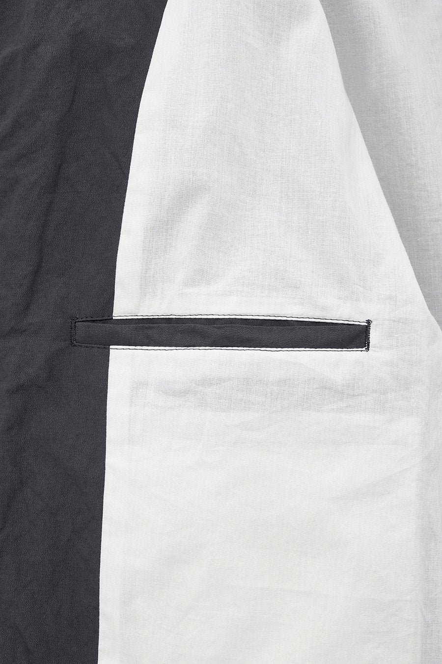 Insilence - Linkle Overfit Half Trench (Black) product image 11 | TRAB K-Fashion Australia