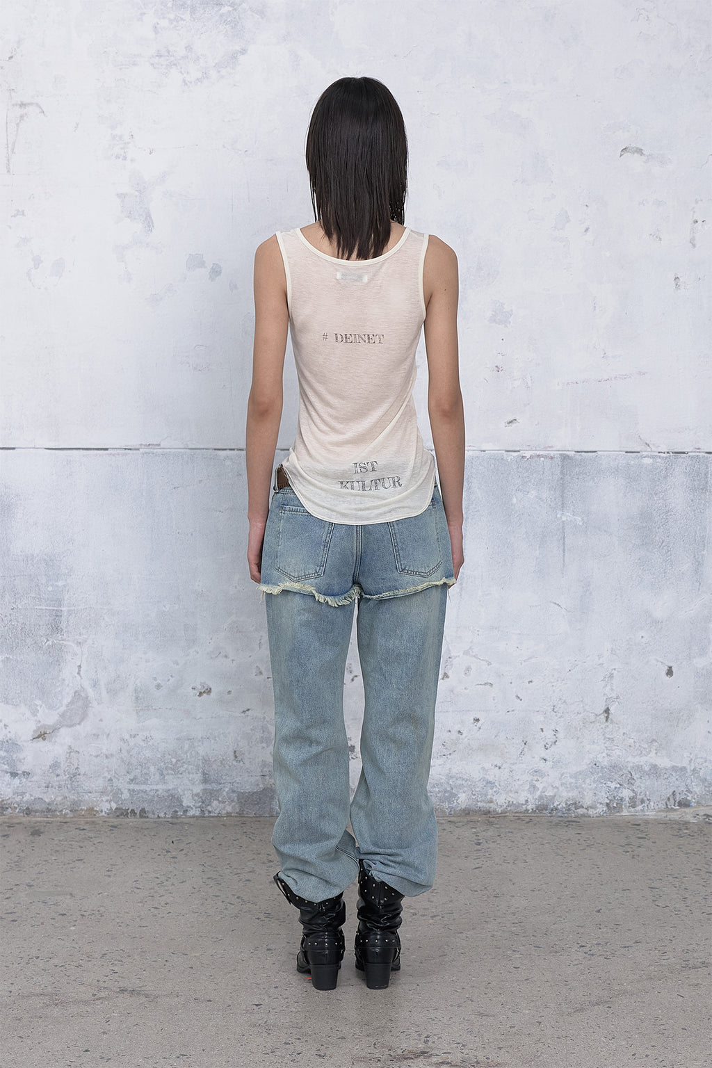 Deinet - Ist Kultur Sleeveless (Beige) product image 3 | TRAB K-Fashion Australia
