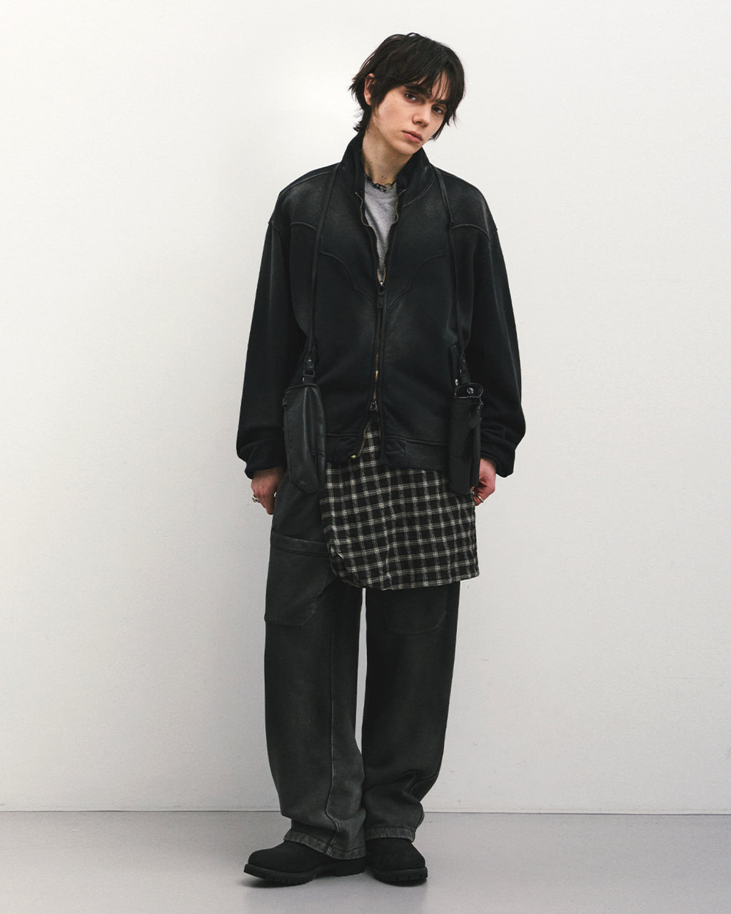 Eastlogue - Tender Easy Sweat Pants (Vintage Black) product image 4 | TRAB K-Fashion Australia