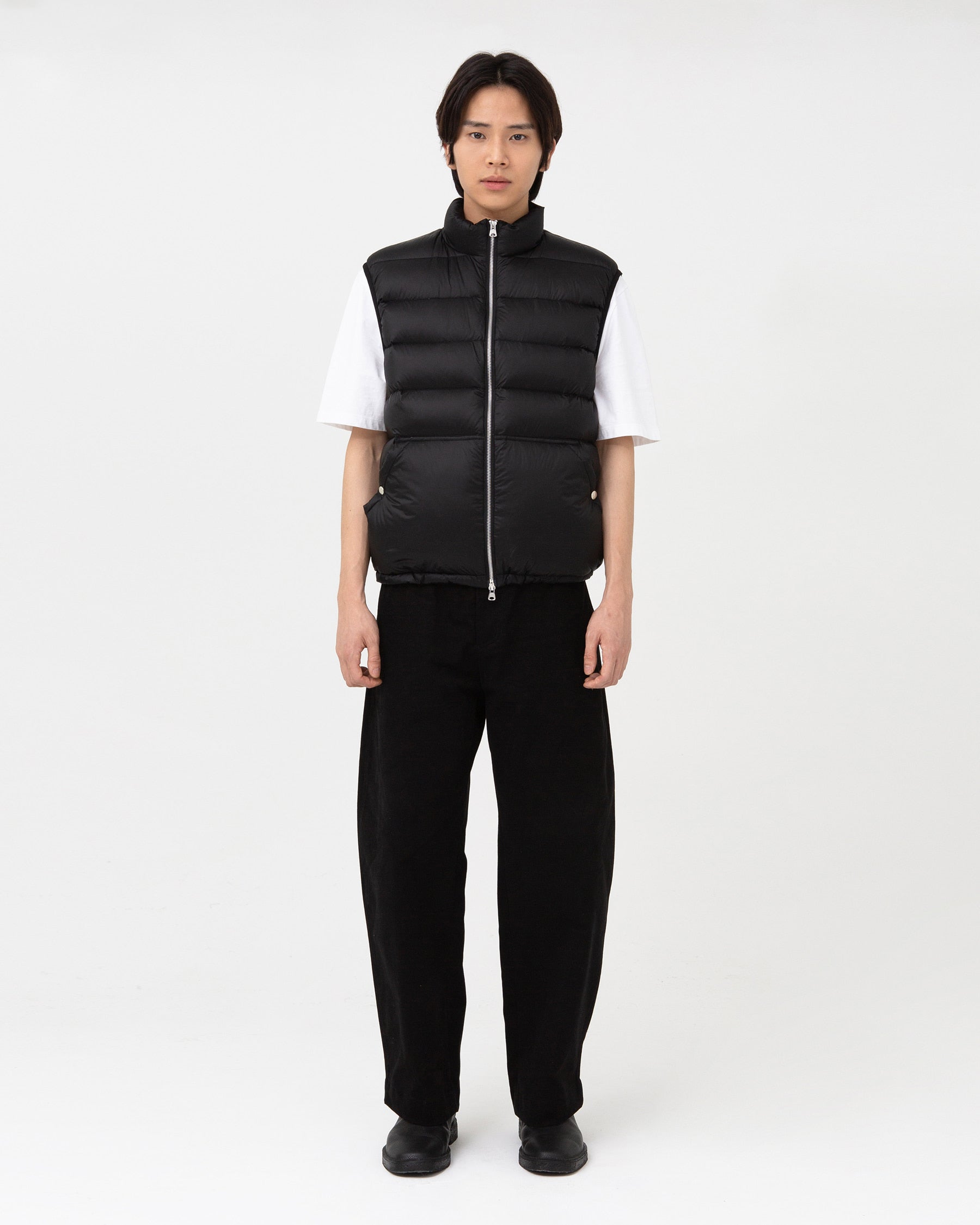 Brownyard - Down Vest (Black) product image 1 | TRAB K-Fashion Australia