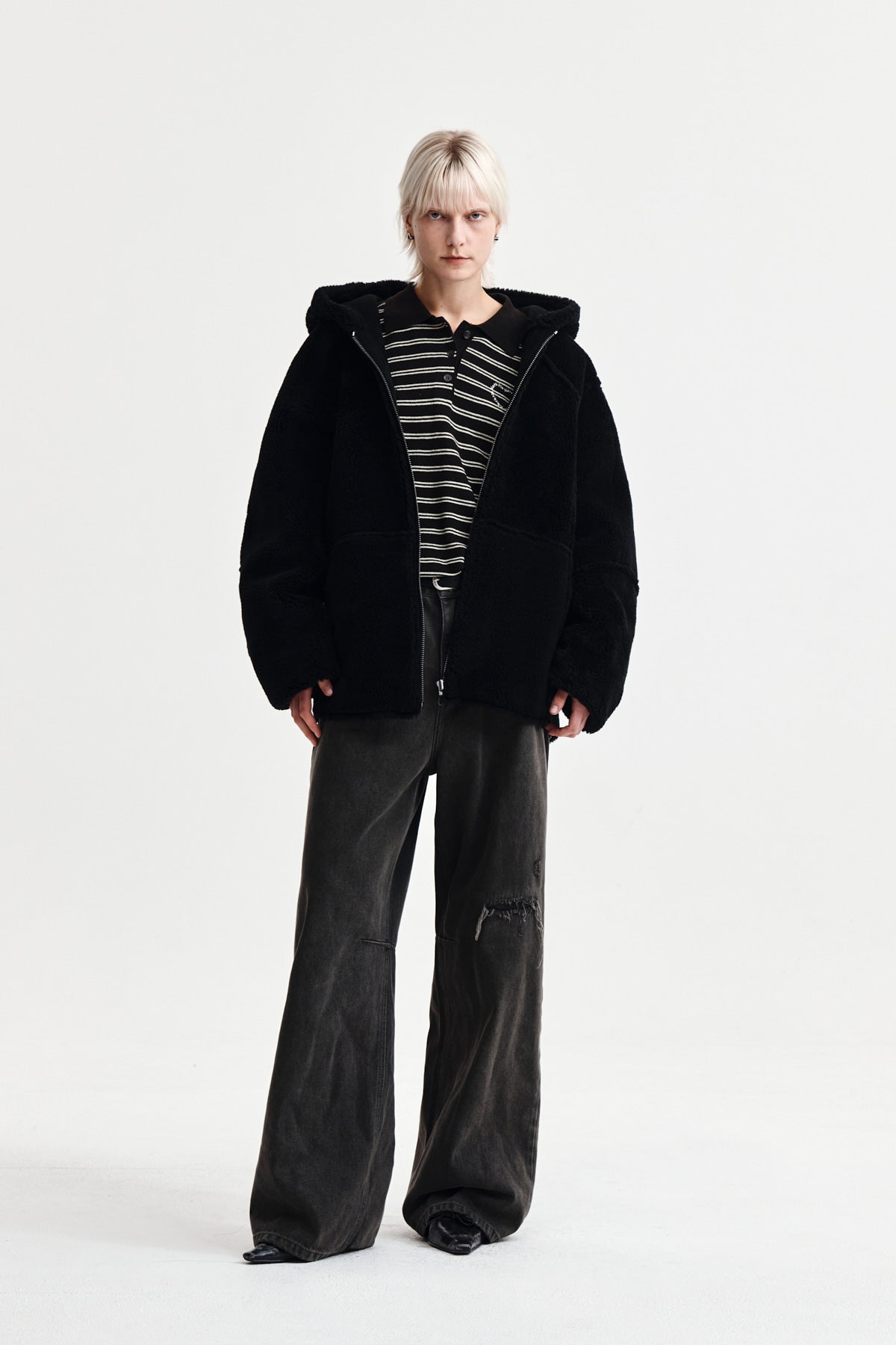 Matin Kim - Reversible Hoody Mustang (Black) product image 9 | TRAB K-Fashion Australia