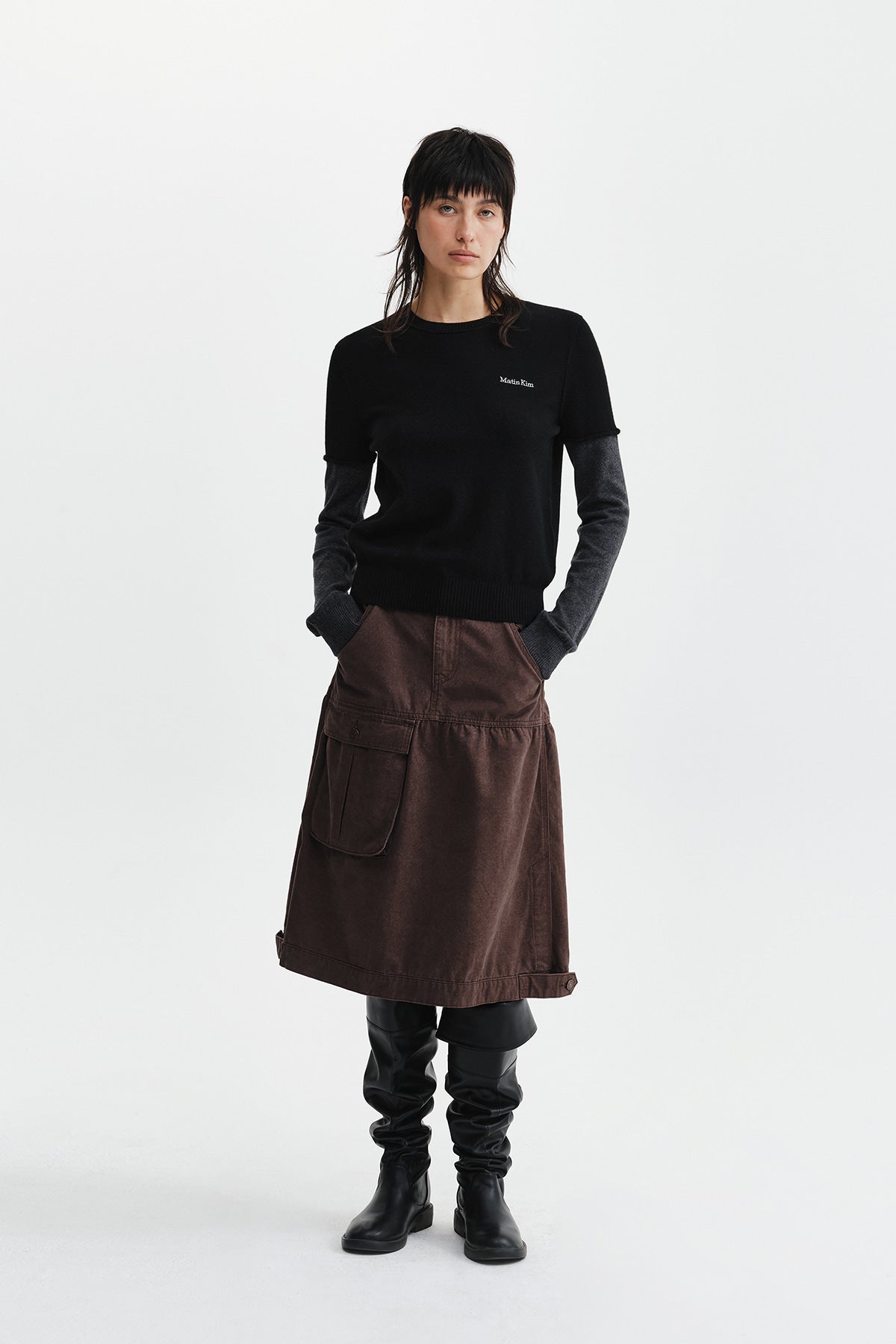 Matin Kim - [Pre-Order – Ships September 28] Cashmere Blended Two Tone Knit Pullover (Black) product image 10 | TRAB K-Fashion Australia