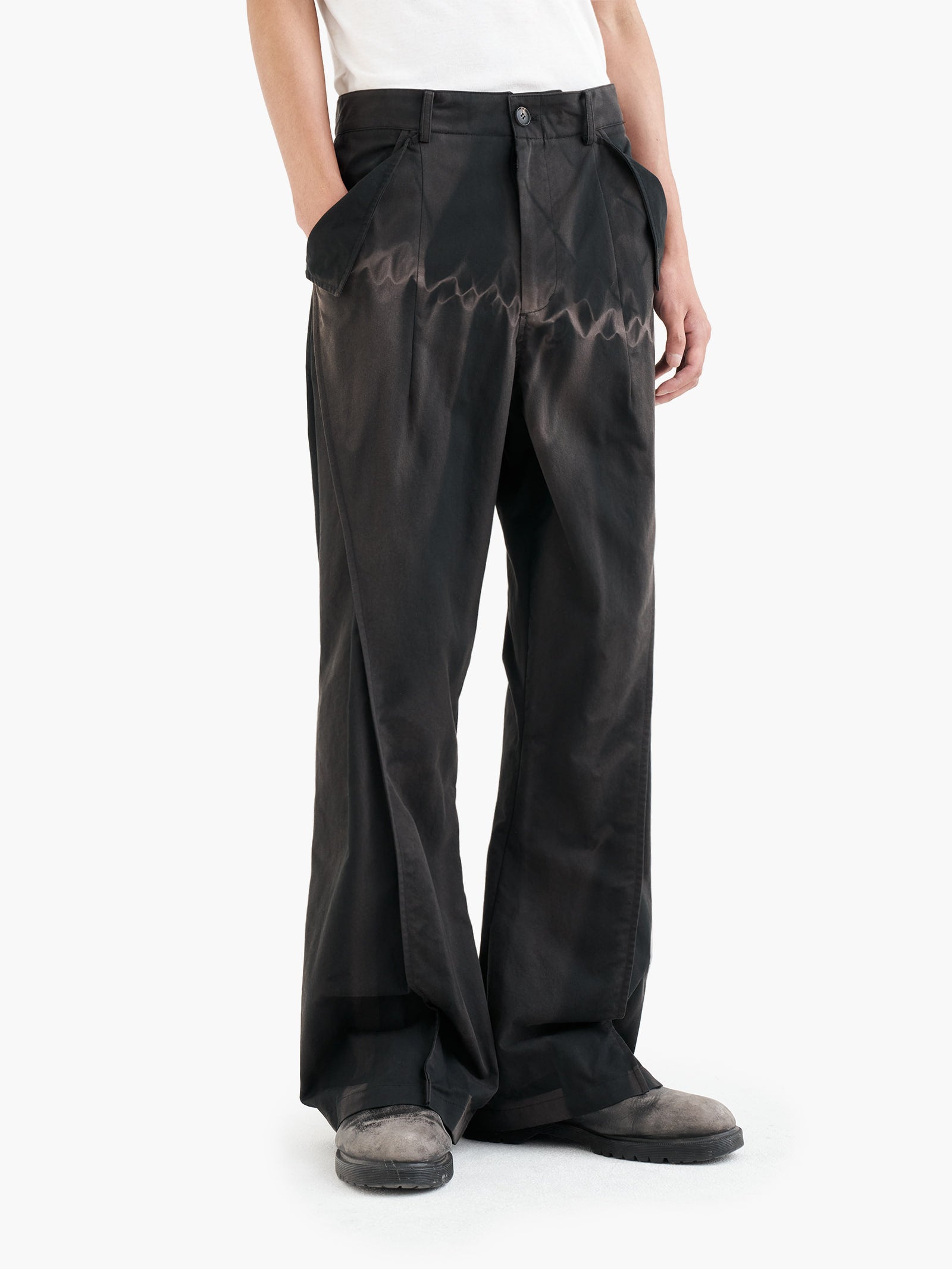 Jiyong Kim - Sun-Bleached Flap Detailed Trousers (Black) product image 5 | TRAB K-Fashion Australia
