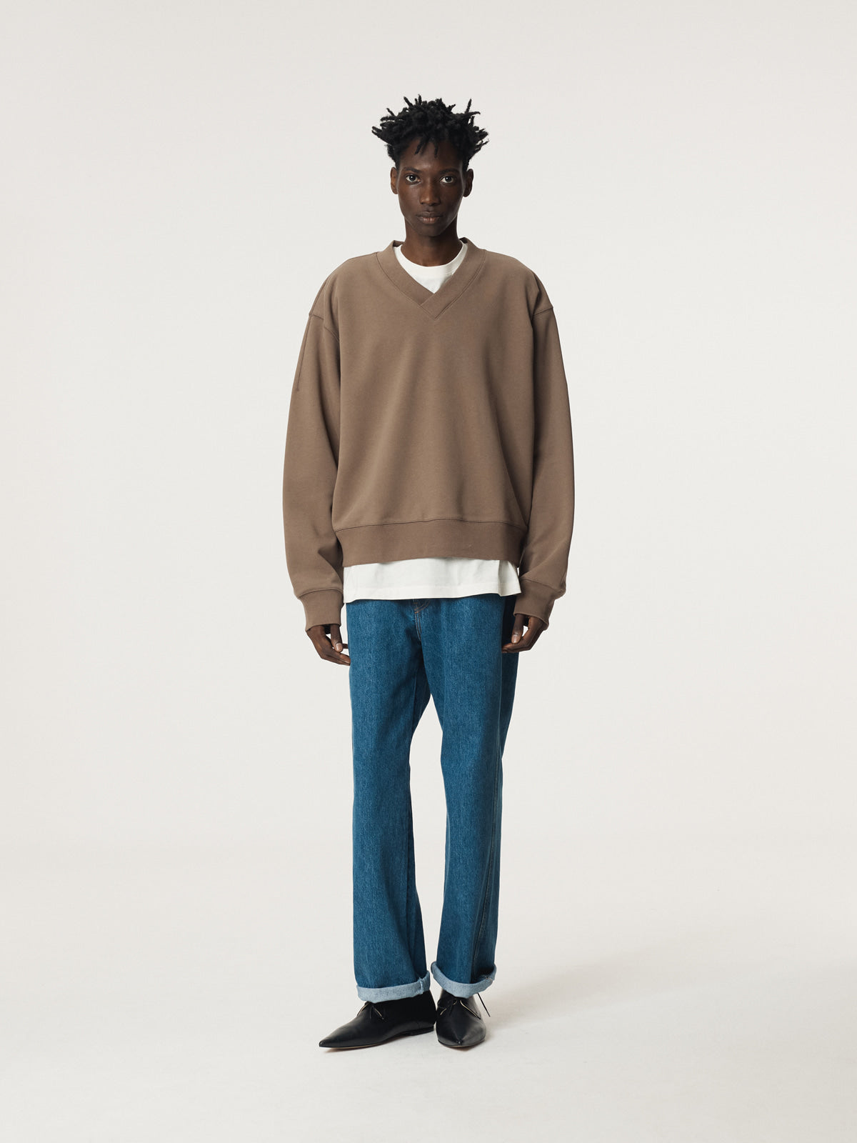 Recto - Back Logo V-Neck Sweatshirt (Sepia) product image 2 | TRAB K-Fashion Australia