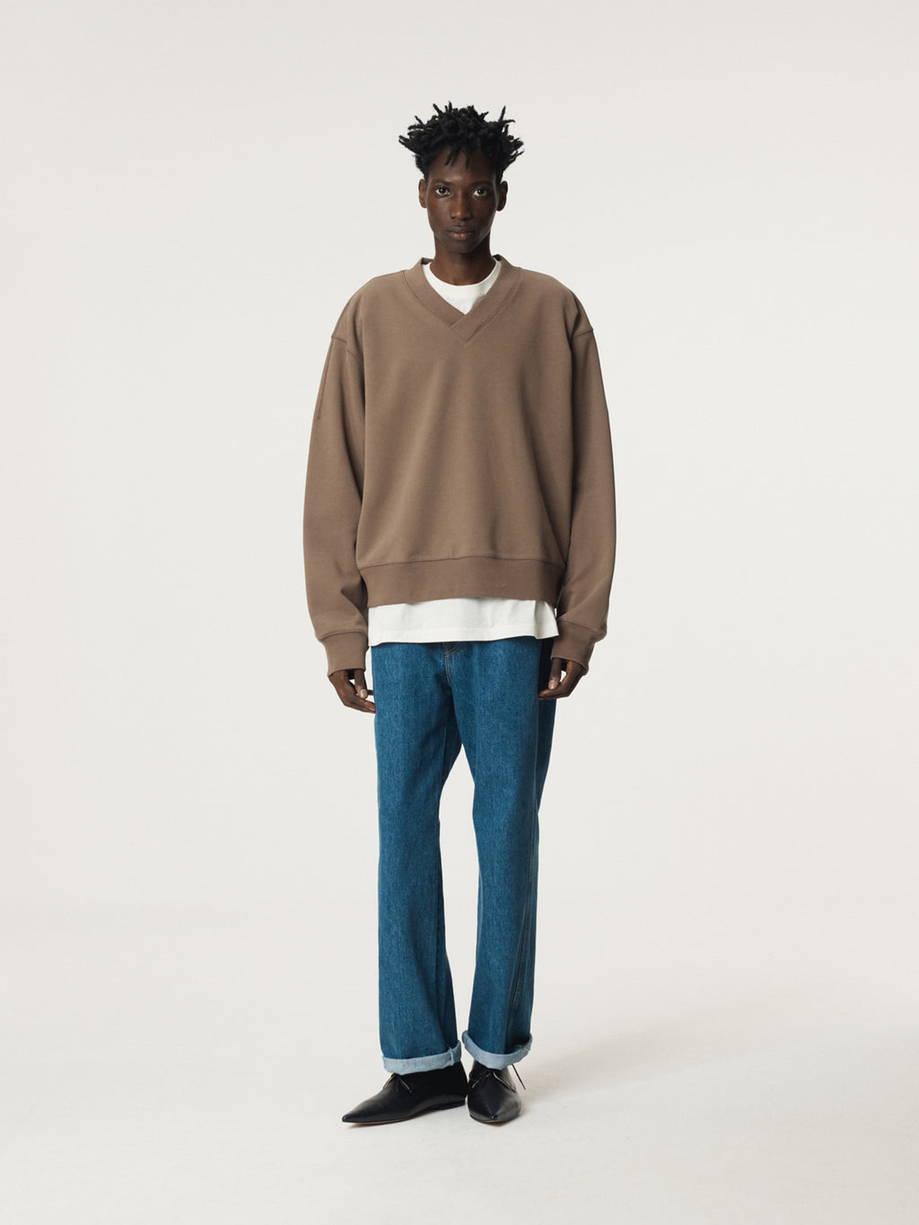 Recto - Back Logo V-Neck Sweatshirt (Sepia) product image 2 | TRAB K-Fashion Australia