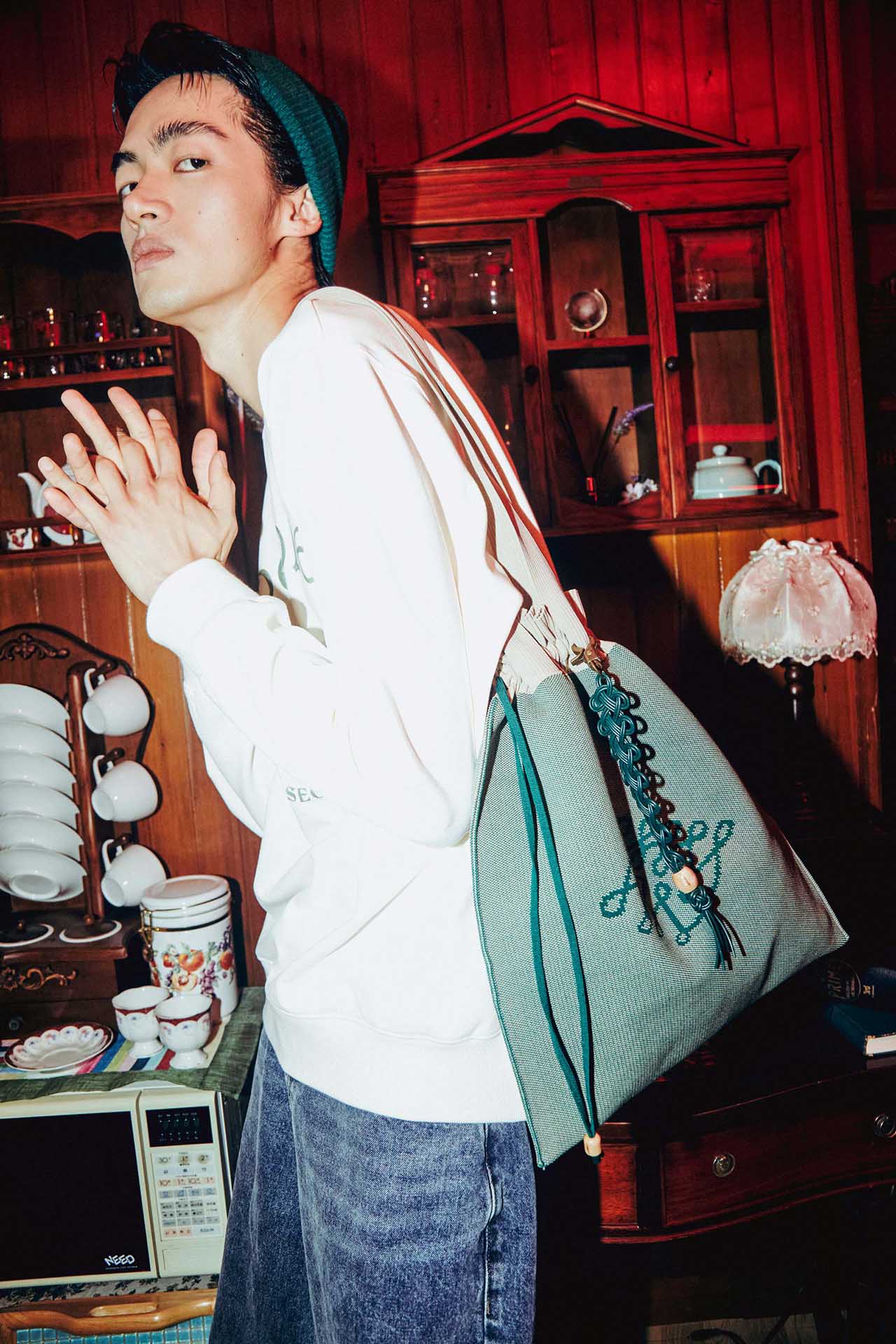 Ioedle - Rattan Logo Knit Bag (OC2) product image 12 | TRAB K-Fashion Australia