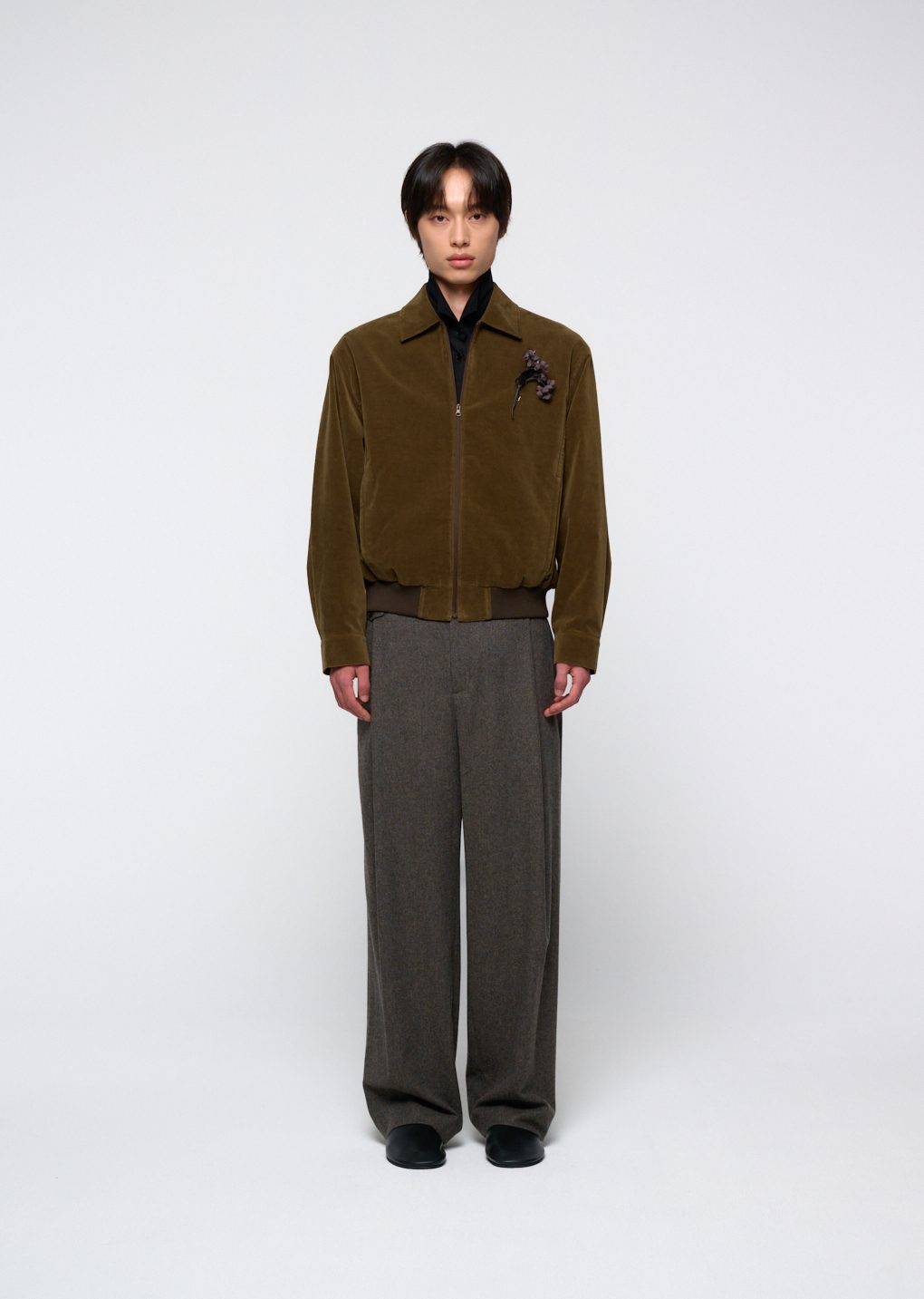 Amomento - Velvet zip up jumper (Khaki) product image 2 | TRAB K-Fashion Australia
