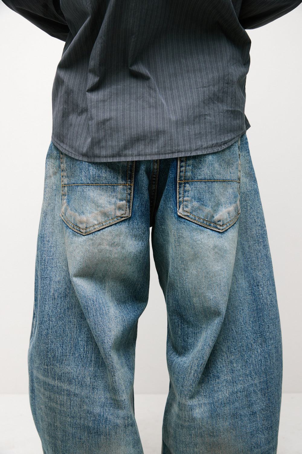 Hatchingroom - Wide Curve Jeans (Faded Blue) product image 16 | TRAB K-Fashion Australia