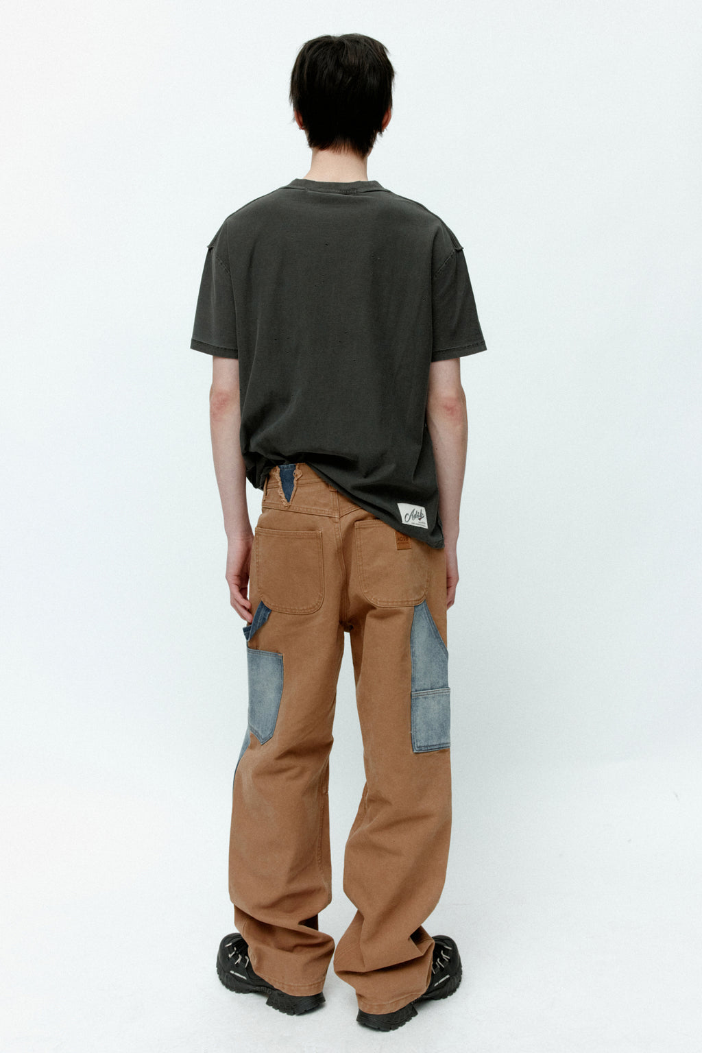 Andersson Bell - Unisex Heart Message T-Shirt (Charcoal) product image 3 | TRAB K-Fashion Australia