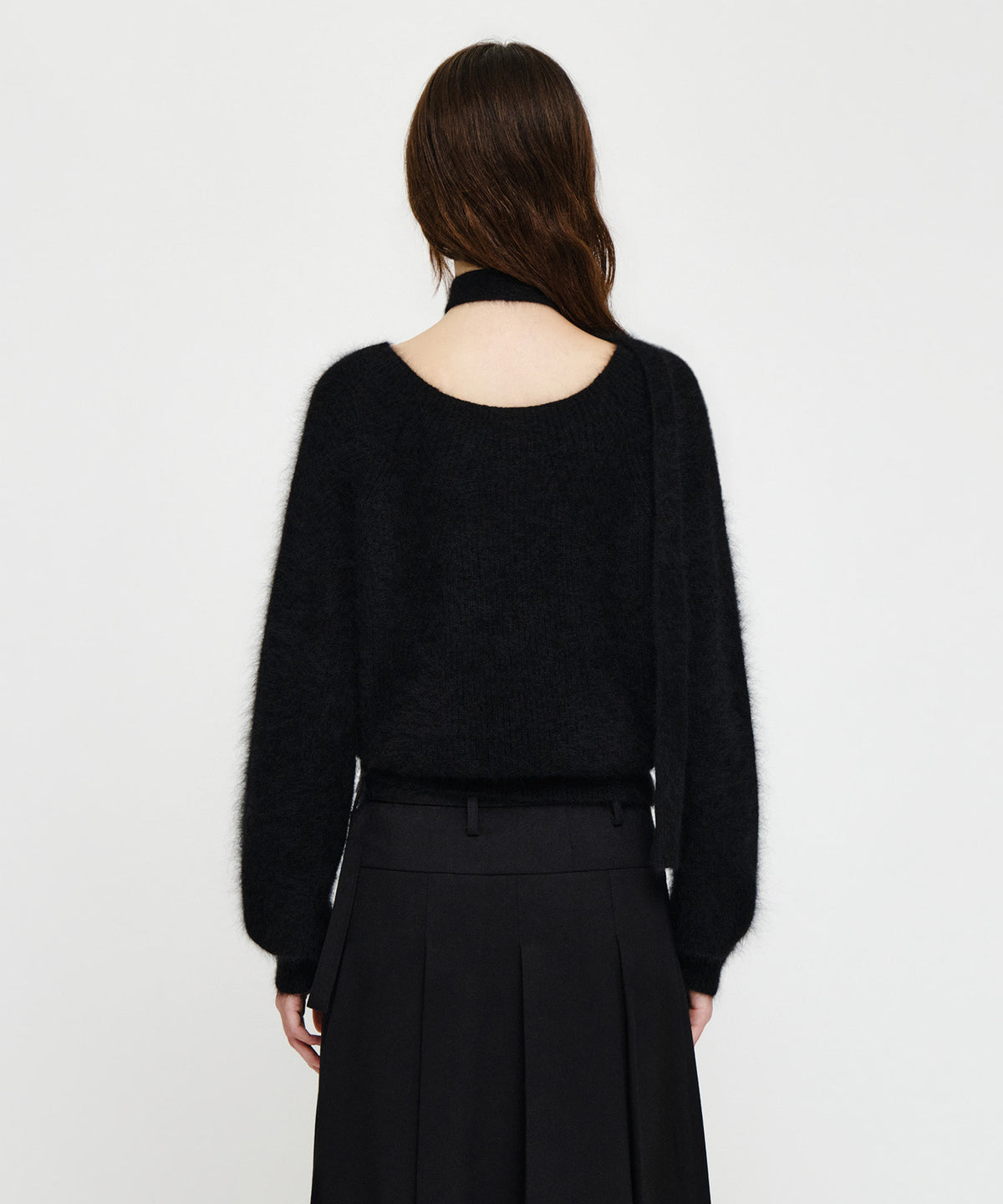 Marithe & Francois Girbaud - Premium Micro Classic Logo Angora Muffler Set Crop Knit (Black) product image 3 | TRAB K-Fashion Australia