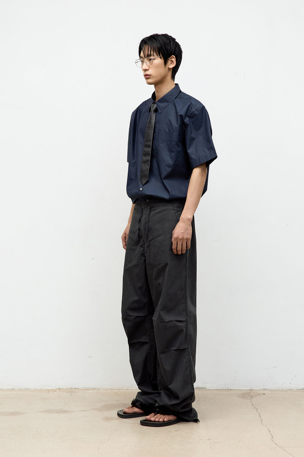 Coor - One Pocket Papery Cotton Half Shirt (Navy) product image 3 | TRAB K-Fashion Australia