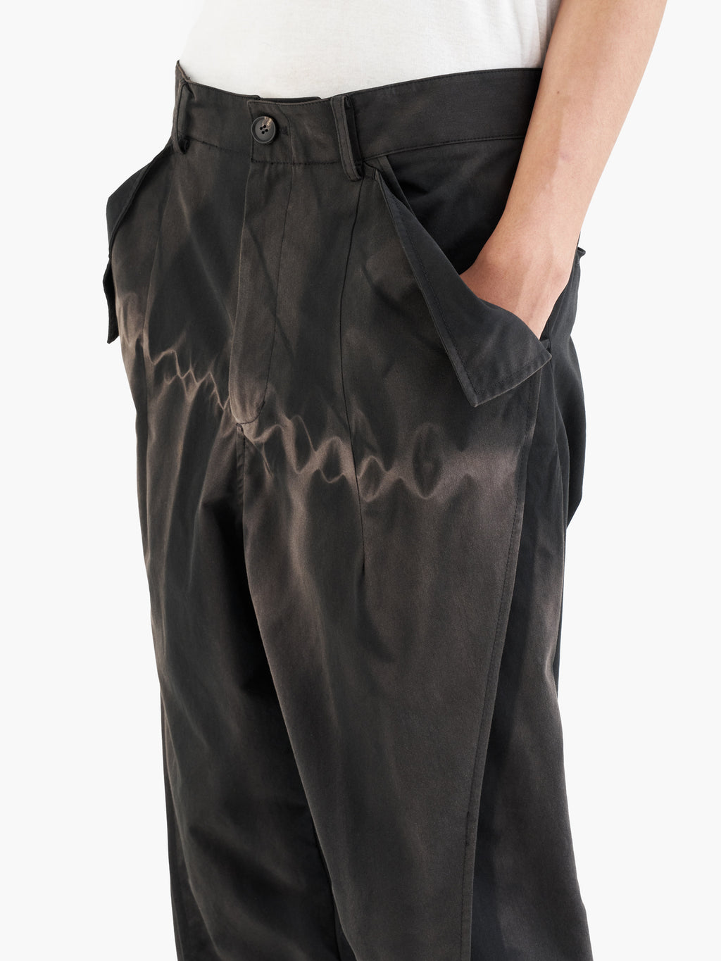 Jiyong Kim - Sun-Bleached Flap Detailed Trousers (Black) product image 8 | TRAB K-Fashion Australia