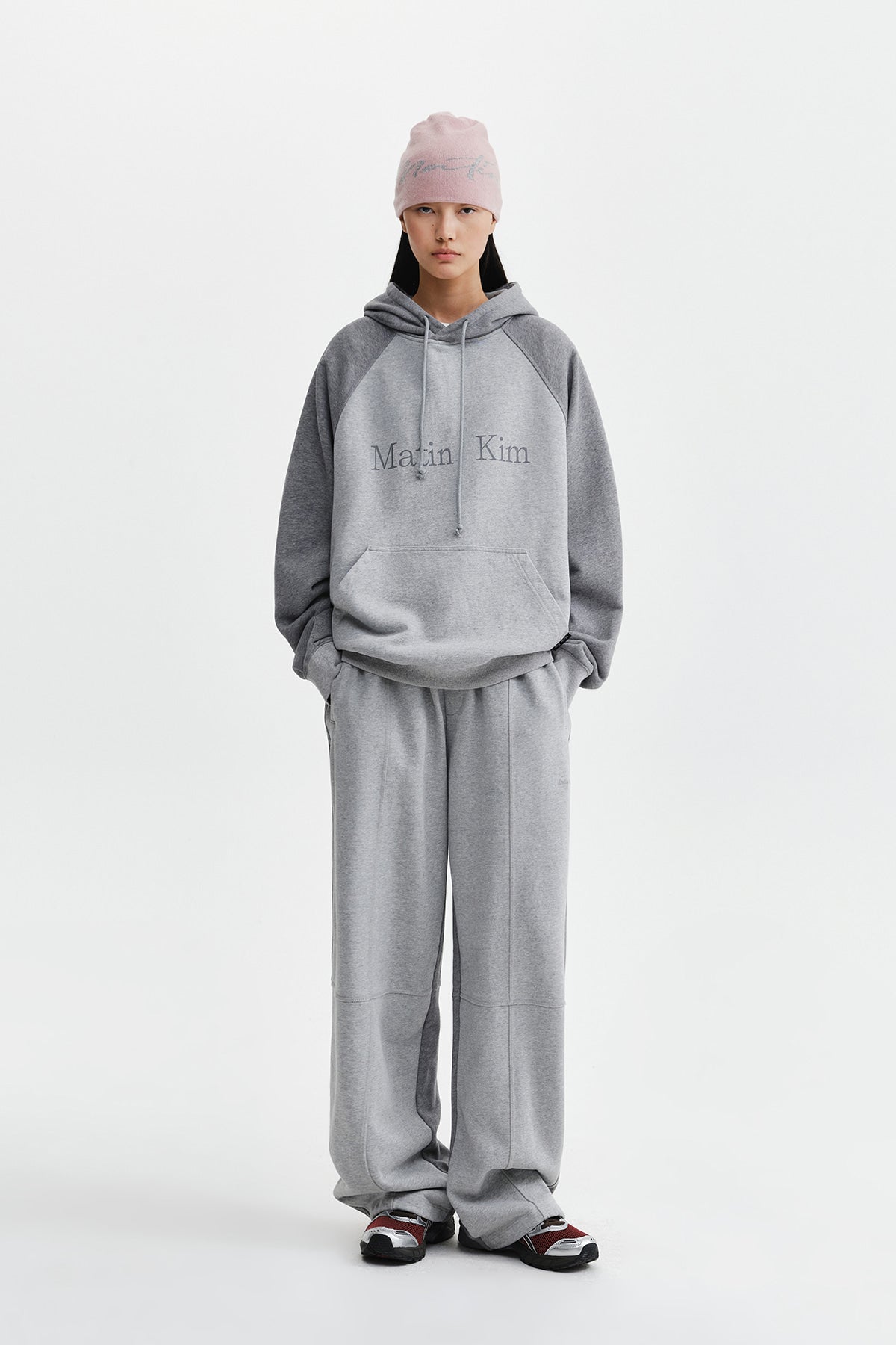 Matin Kim - Colorblock Cut Seam Sweatpants (Grey) product image 11 | TRAB K-Fashion Australia