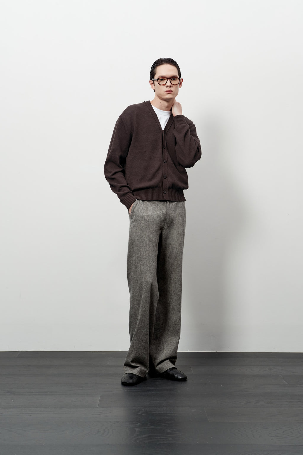 Stu - V- Neck Light Cardigan (Brown) product image 11 | TRAB K-Fashion Australia