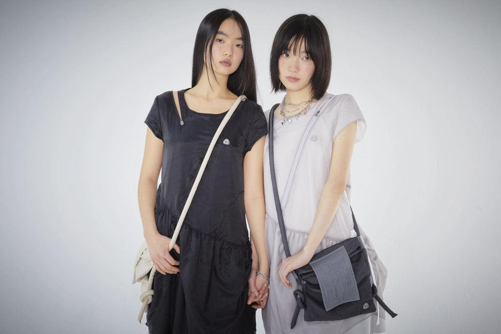 Coyseio - Puff Shirring One Piece (Black) product image 8 | TRAB K-Fashion Australia