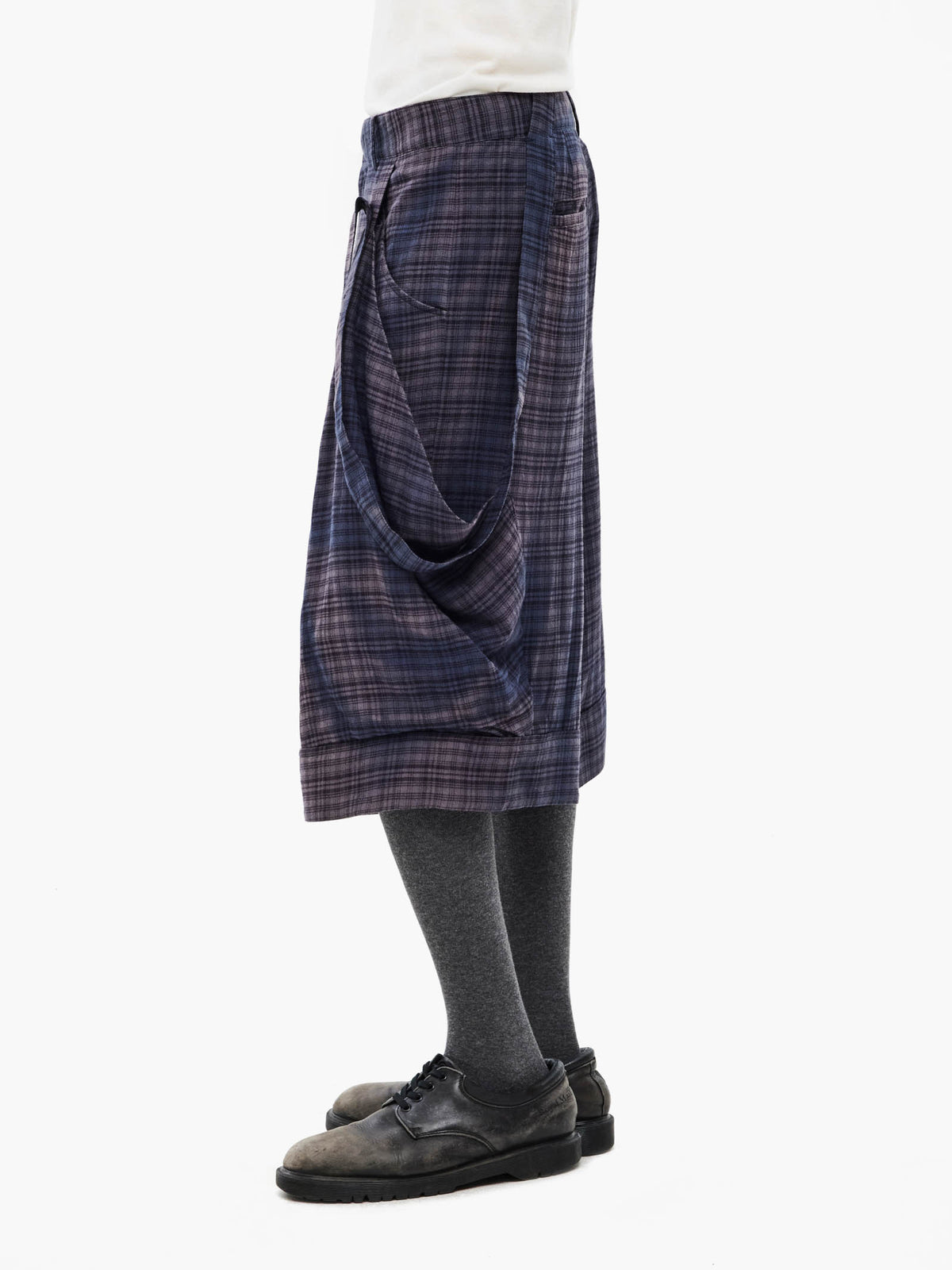Jiyong Kim - Sun-Bleached Layered Strap Half Trousers (Navy) product image 3 | TRAB K-Fashion Australia