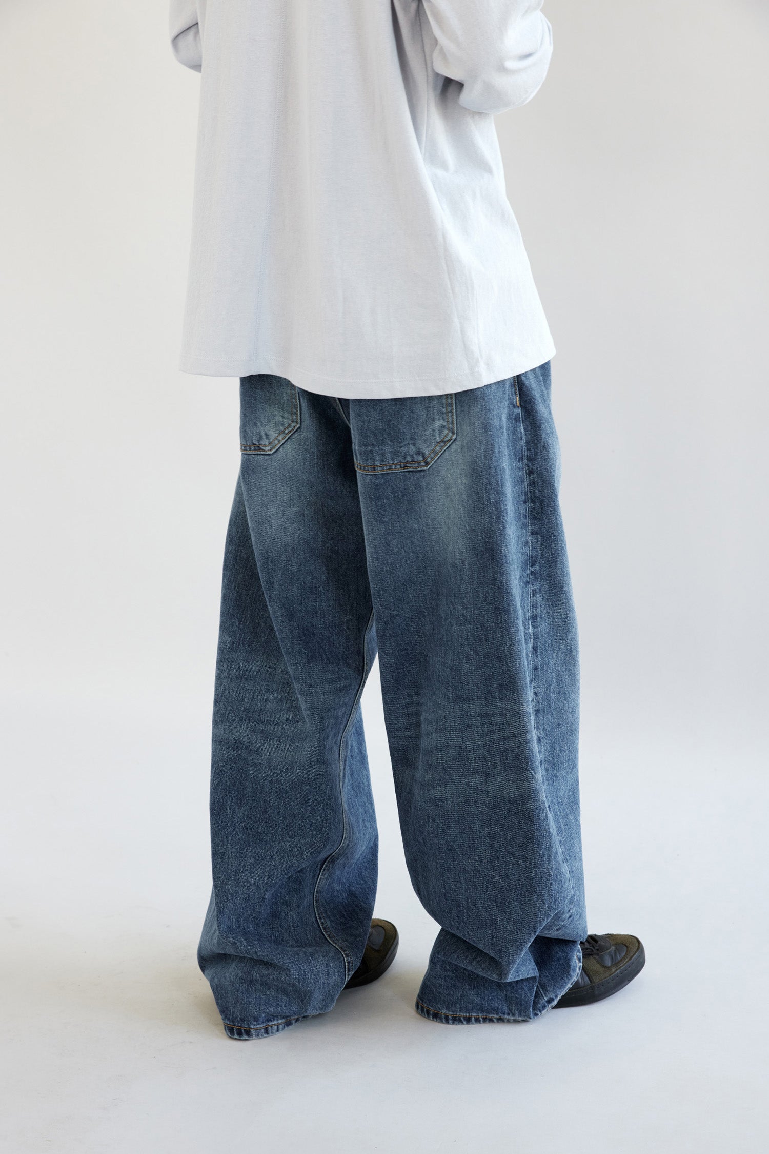 Hatchingroom - Wide Curve Jeans Washed (Blue) product image 12 | TRAB K-Fashion Australia