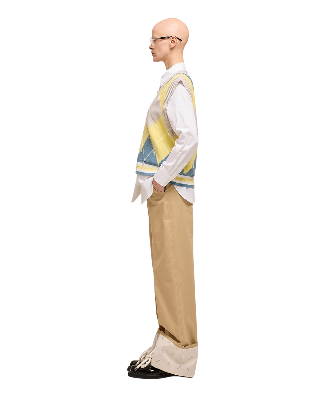 Kimhe Kim - Bicolor Logo Printed Rolled Up Pants (Beige) product image 3 | TRAB K-Fashion Australia