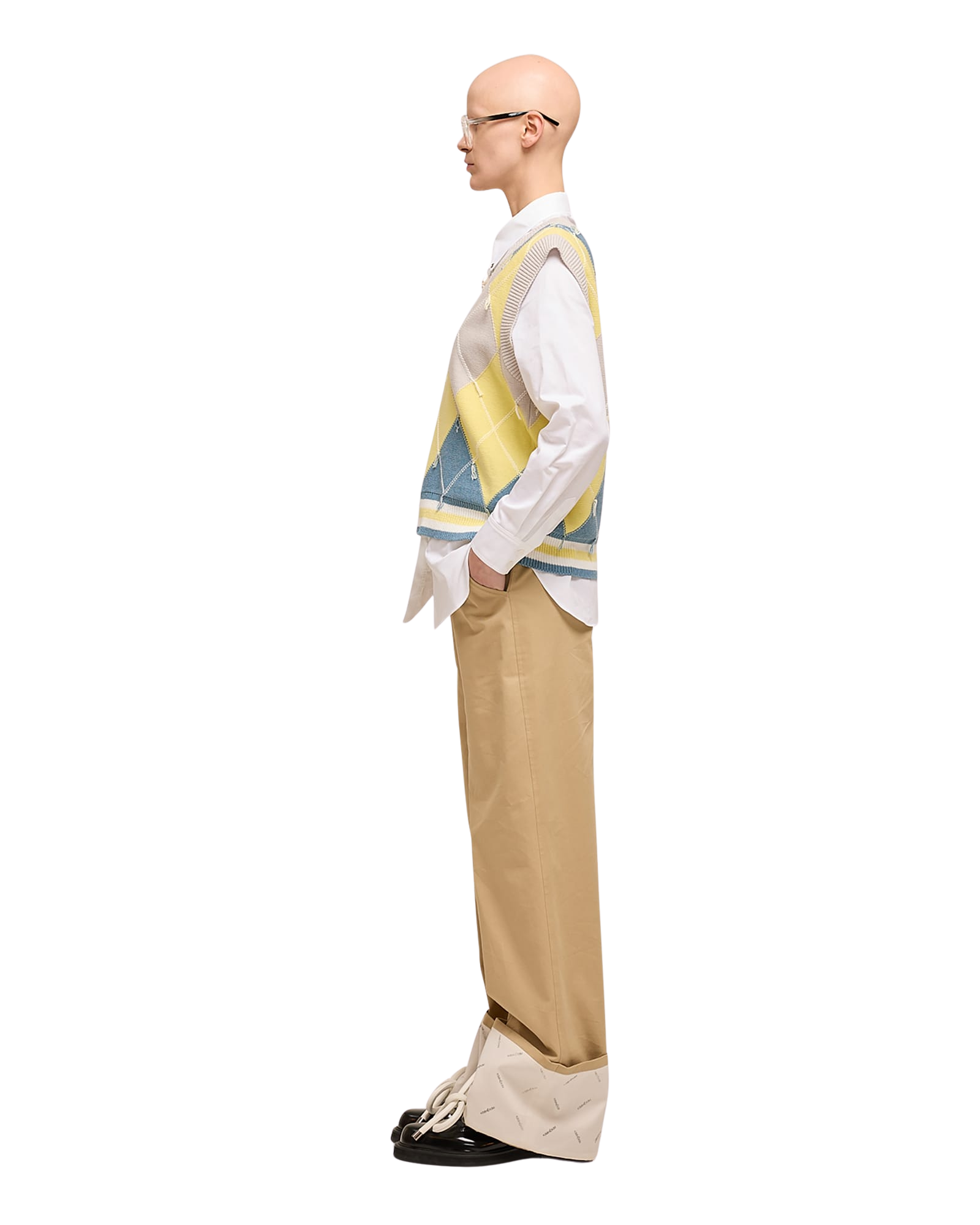 Kimhe Kim - Bicolor Logo Printed Rolled Up Pants (Beige) product image 3 | TRAB K-Fashion Australia