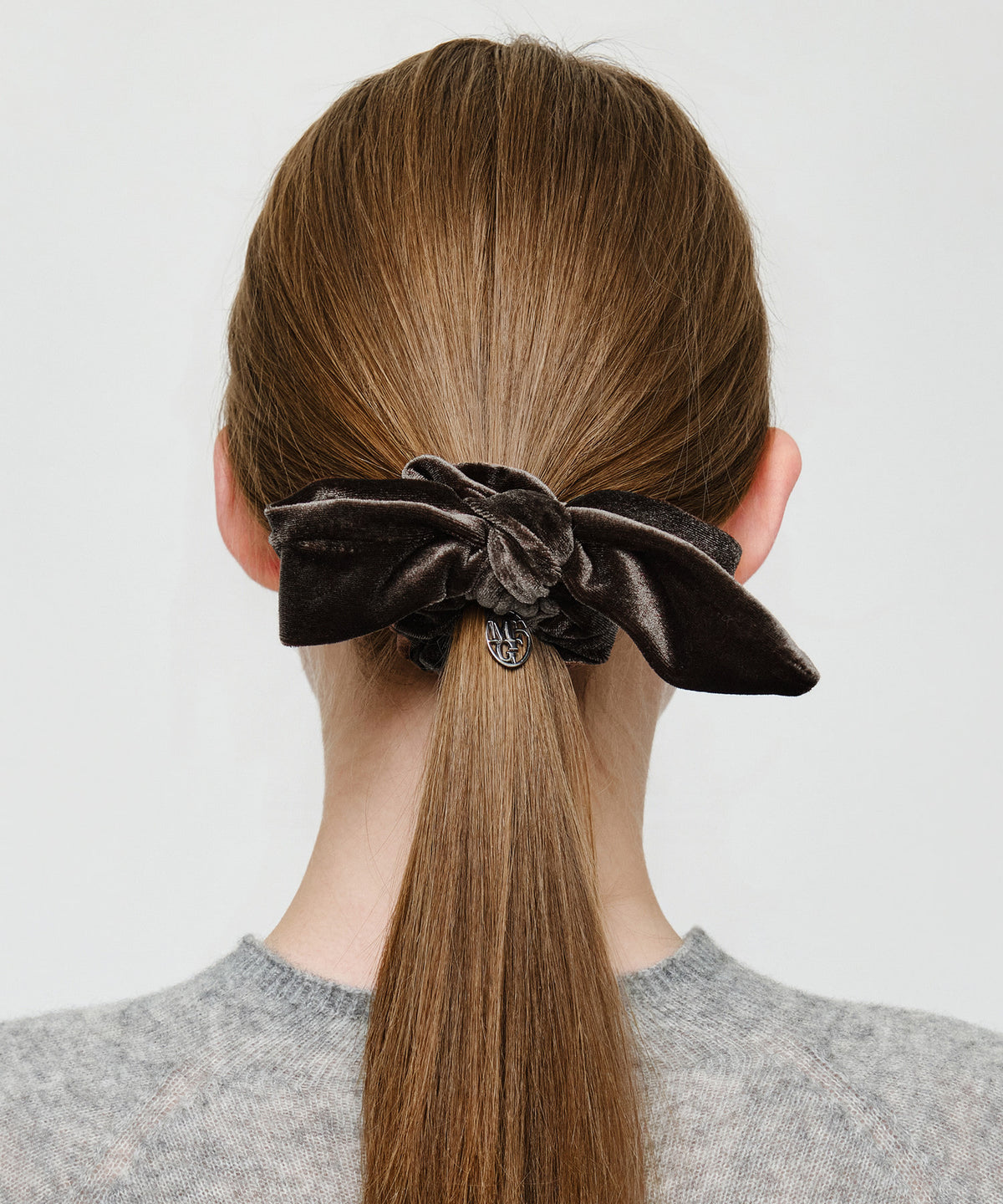 Marithe & Francois Girbaud - Circle Logo Big Ribbon Velvet Scrunchie (Brown) product image 4 | TRAB K-Fashion Australia